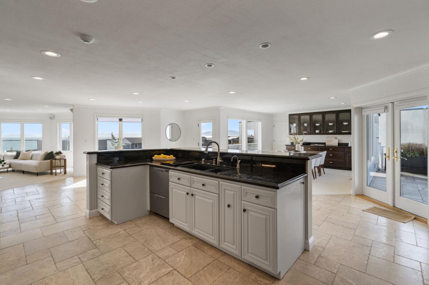 1425 Sandpiper Spit