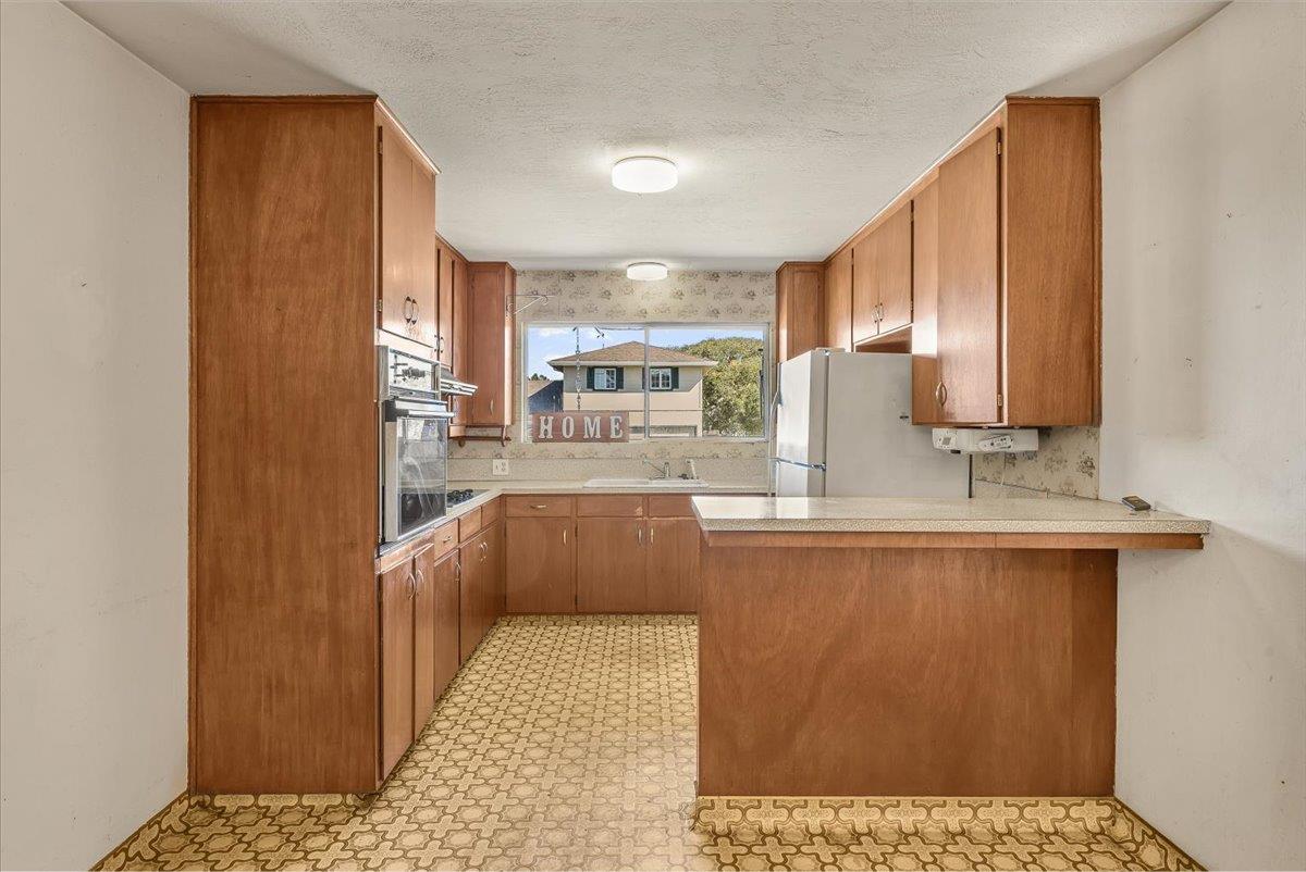 2846 Ransford AVE