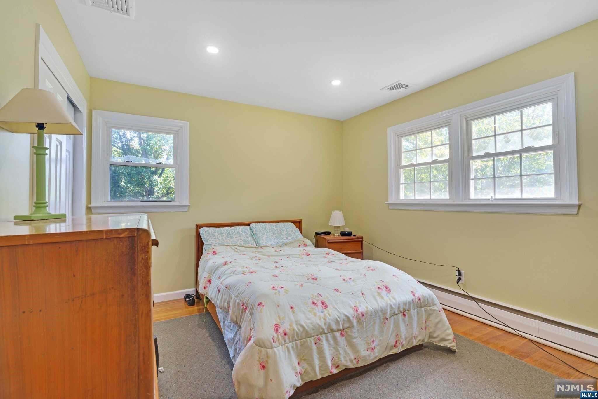 215 Hiawatha Boulevard