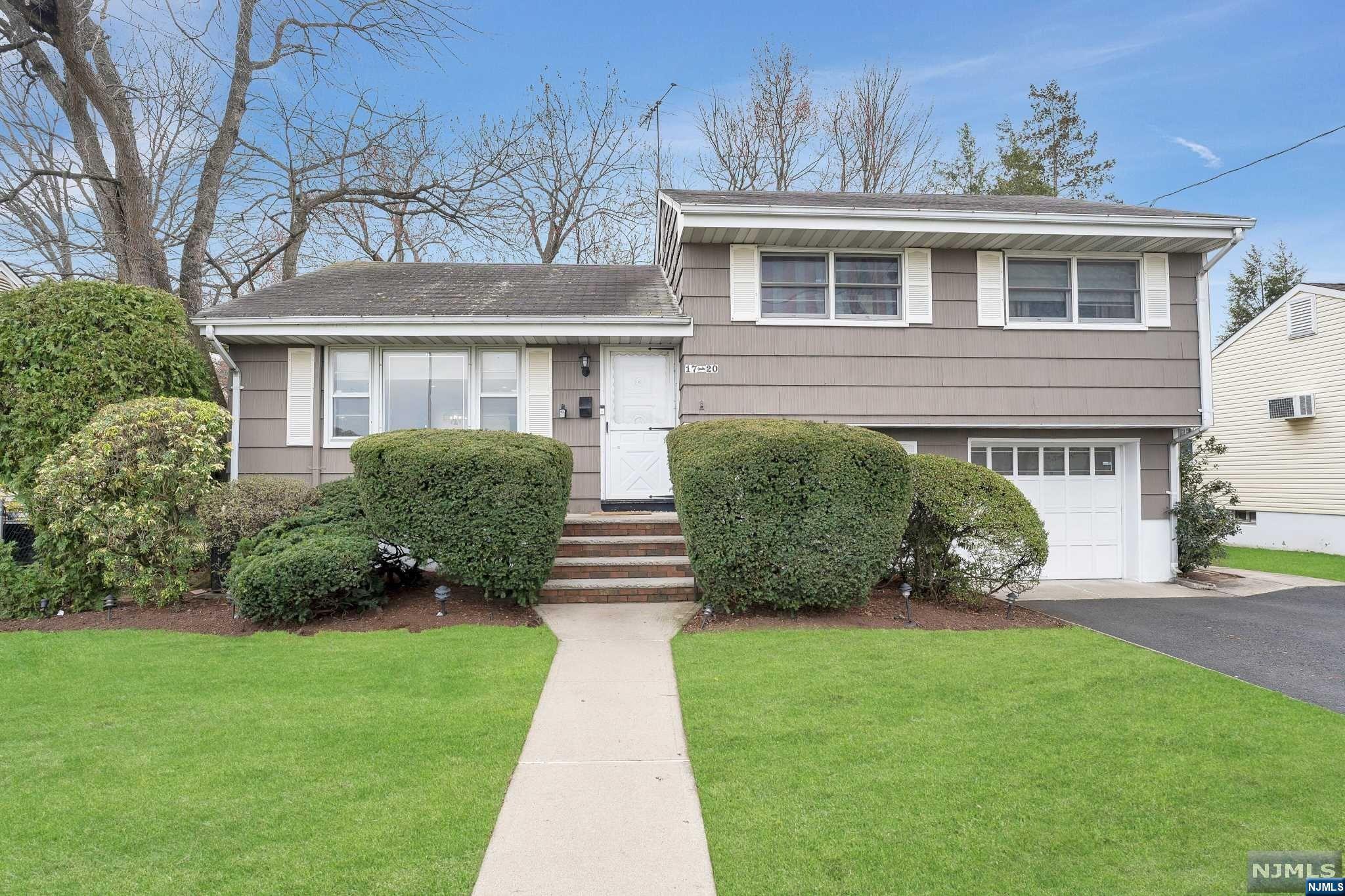 17-20 Bellair Avenue