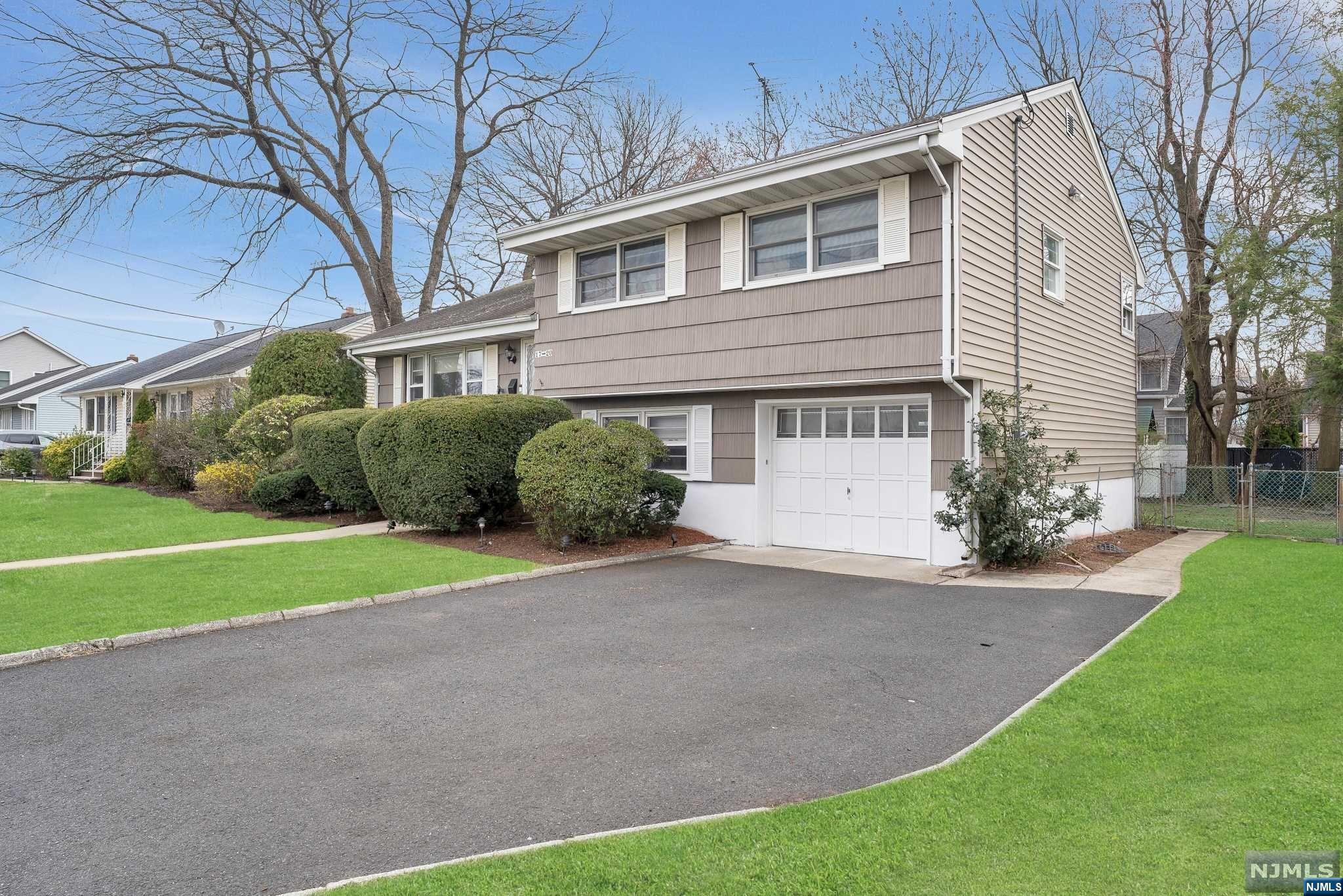 17-20 Bellair Avenue