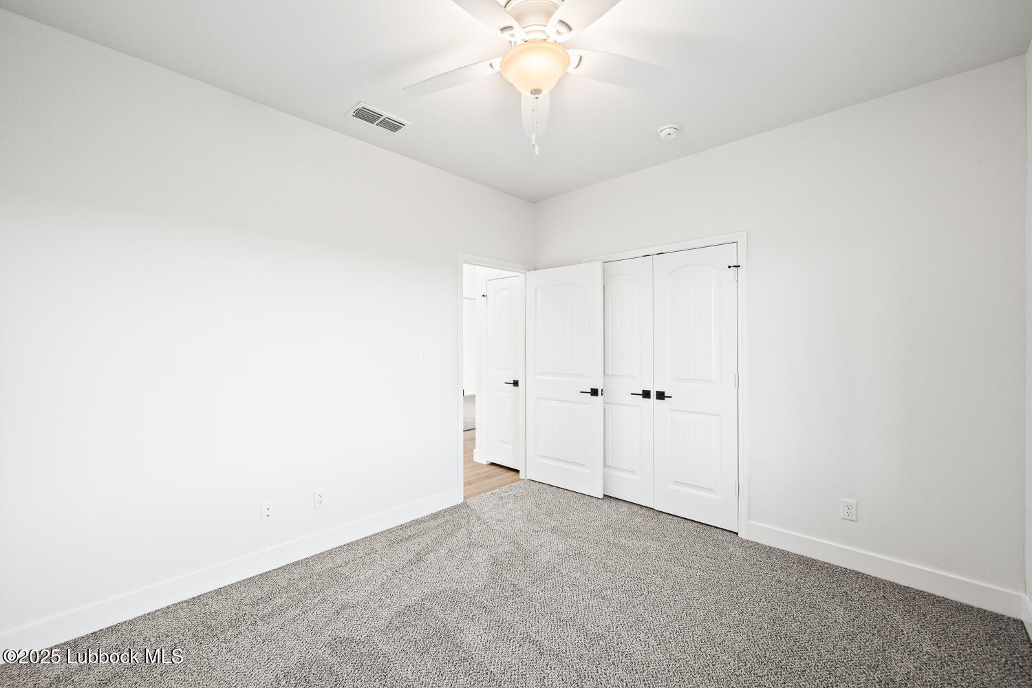 10411 N F M 1729