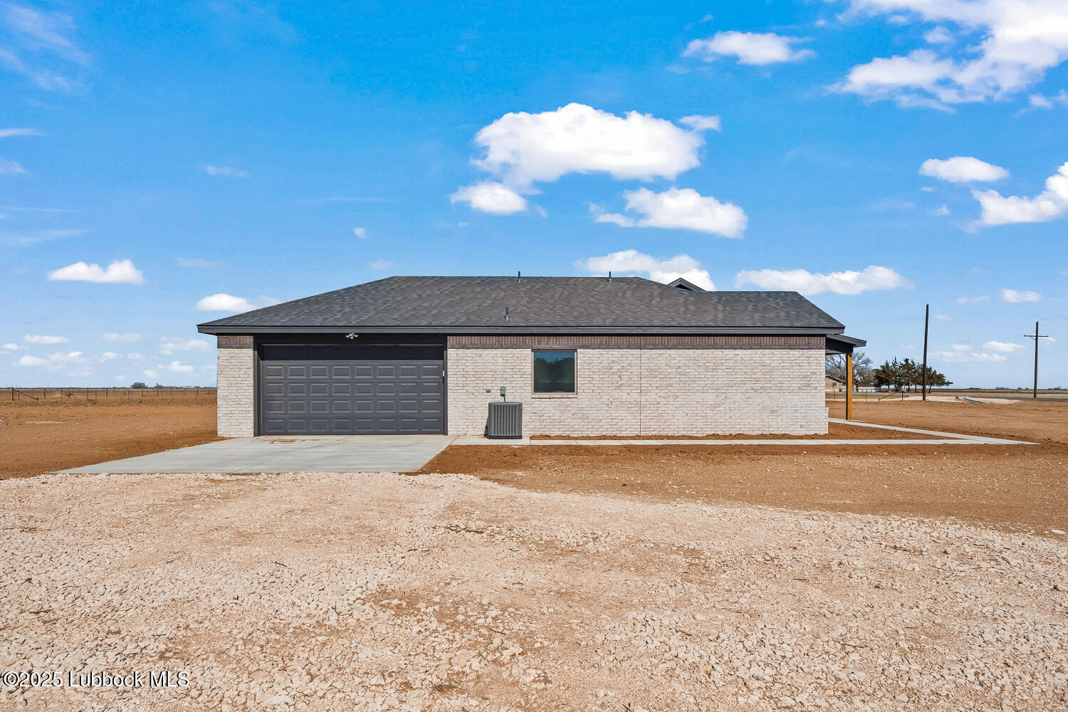 10411 N F M 1729