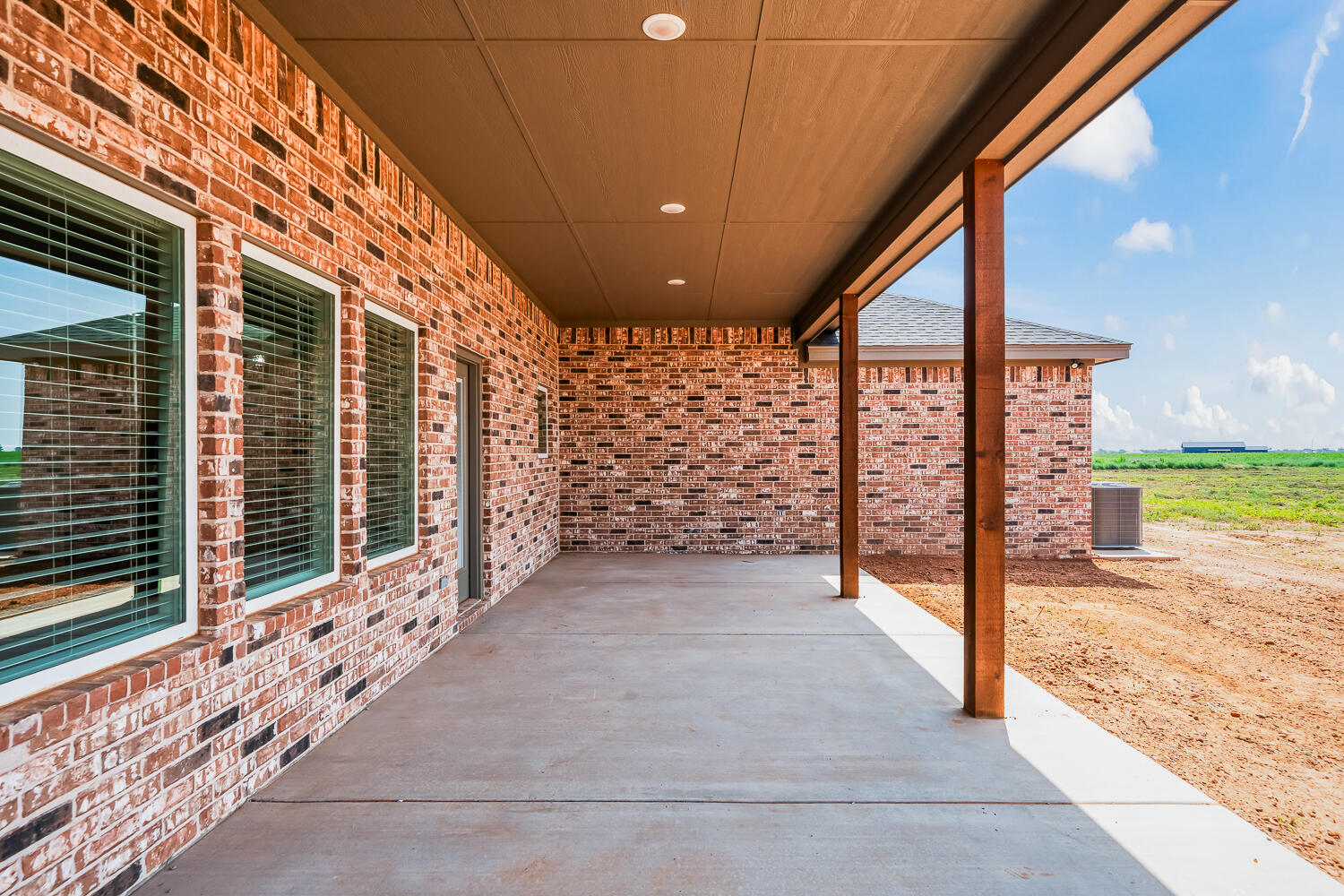 7827 County Rd 6100