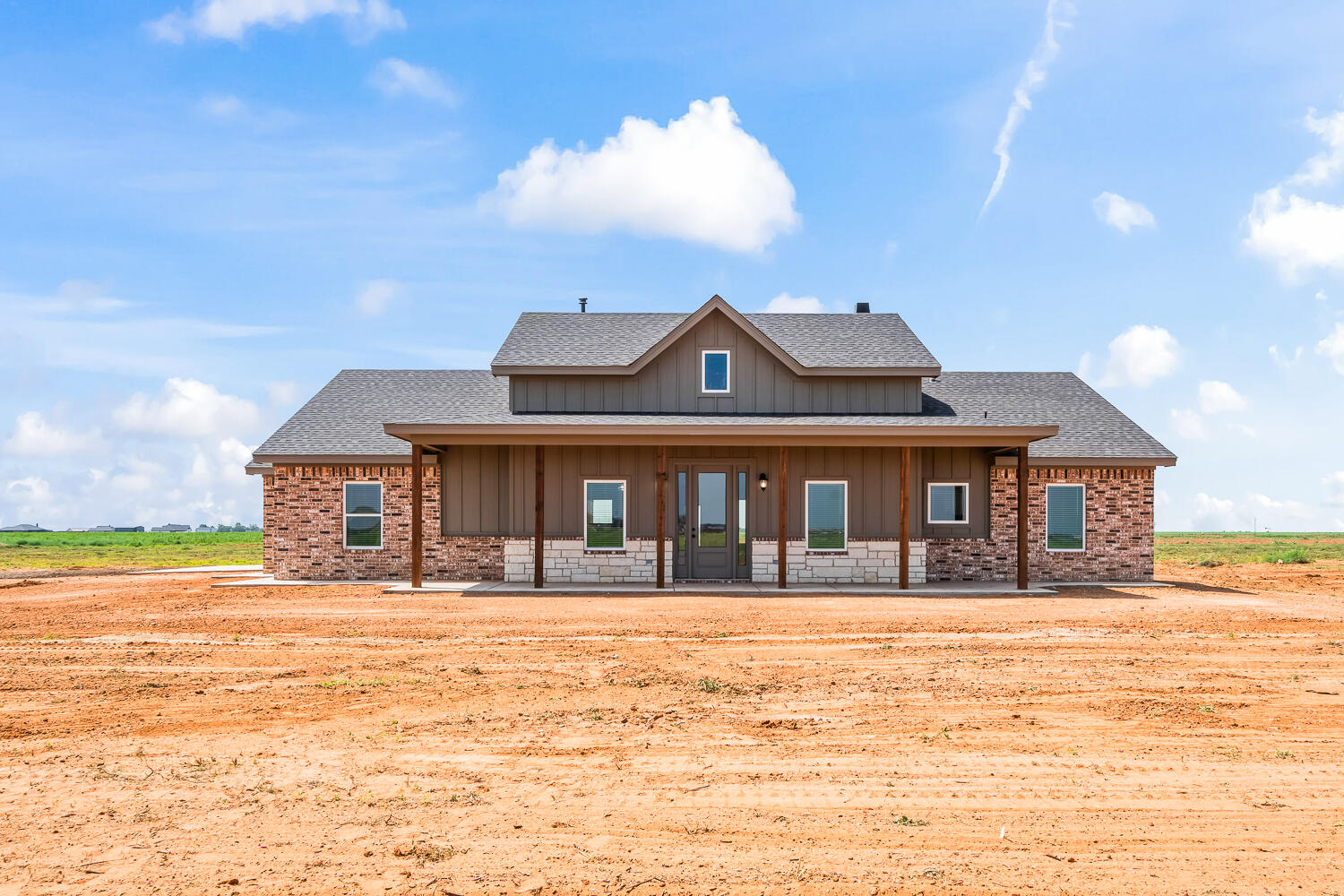 7827 County Rd 6100