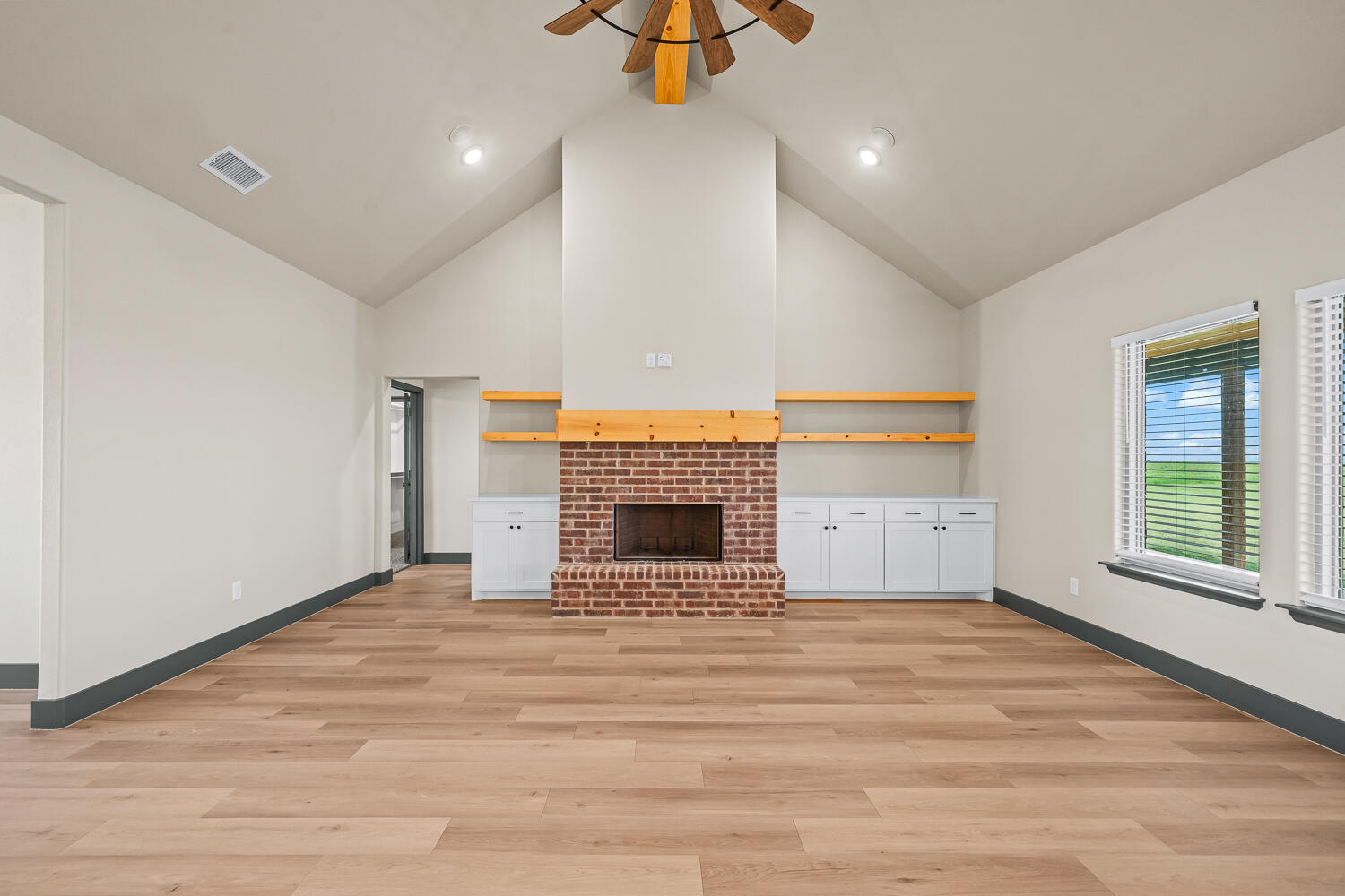9405 County Rd 5330