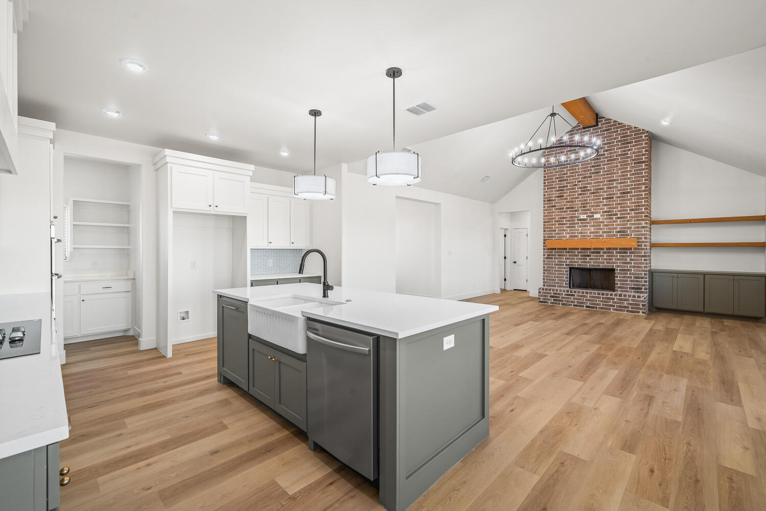 10609 N Farm To Market Rd 1729
