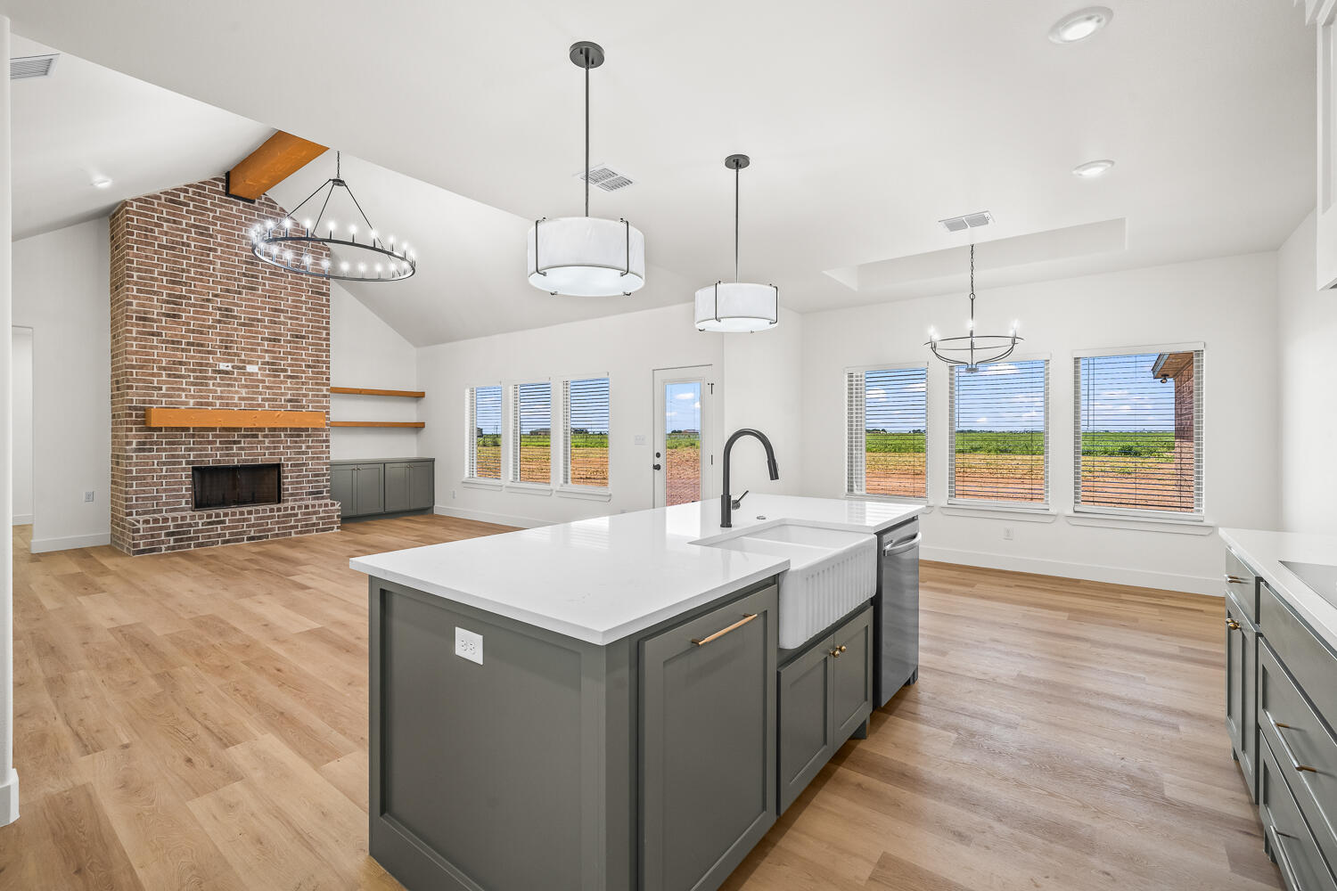 10609 N Farm To Market Rd 1729