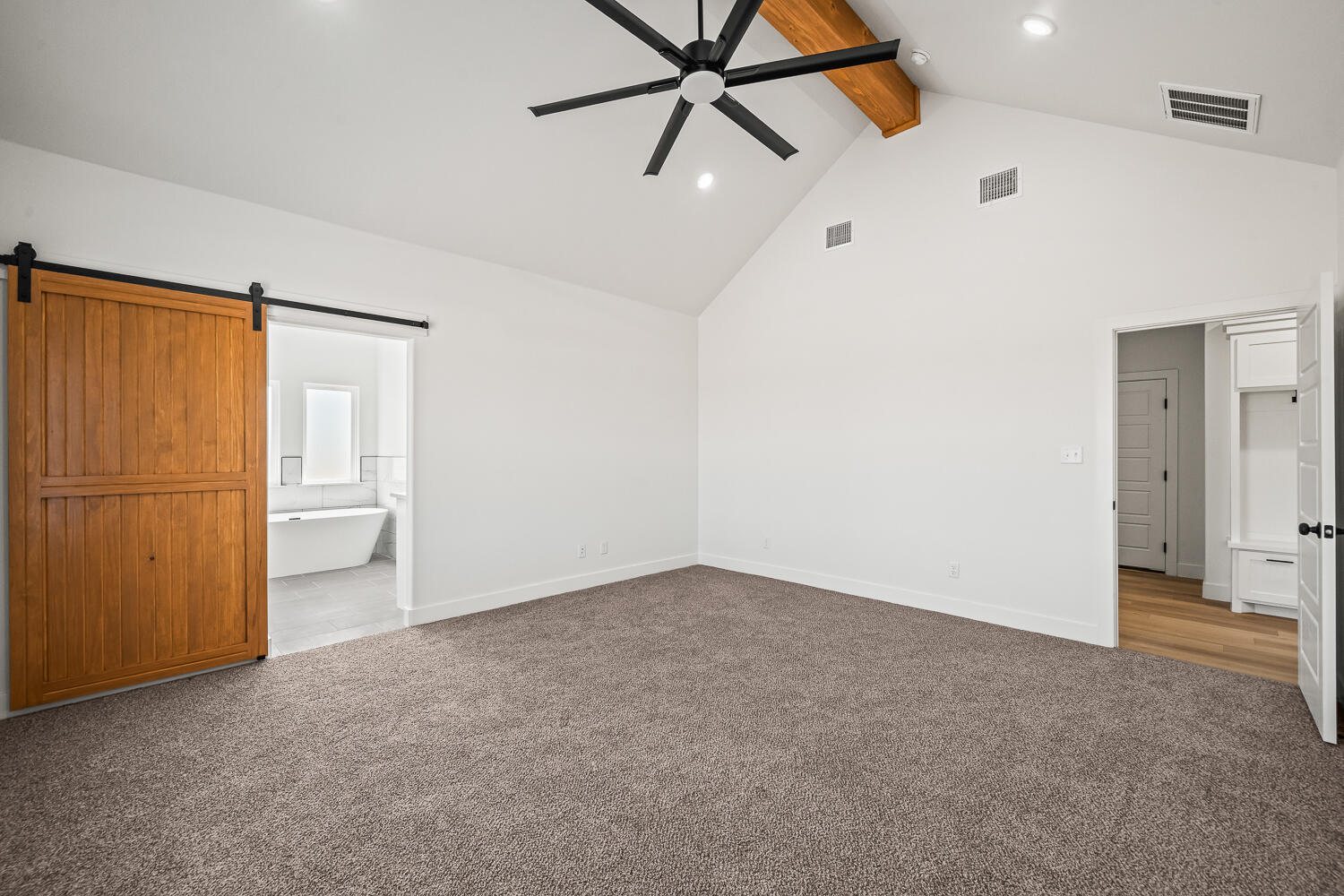 8207 County Rd 6100