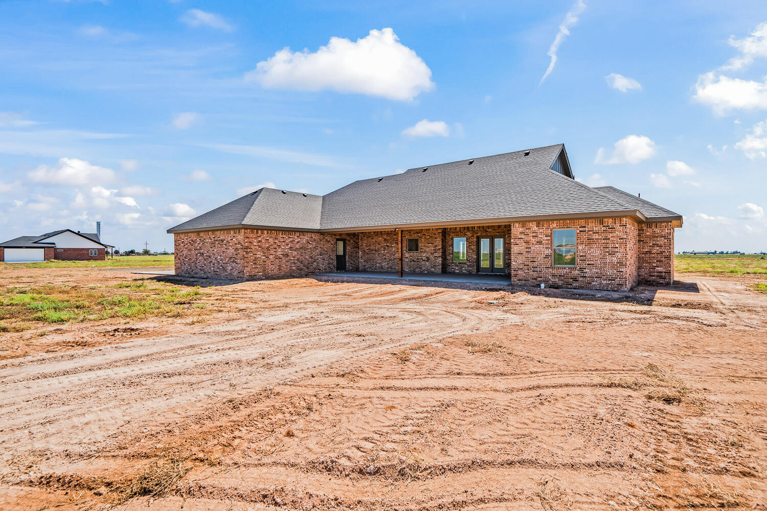 1214 W Hardin