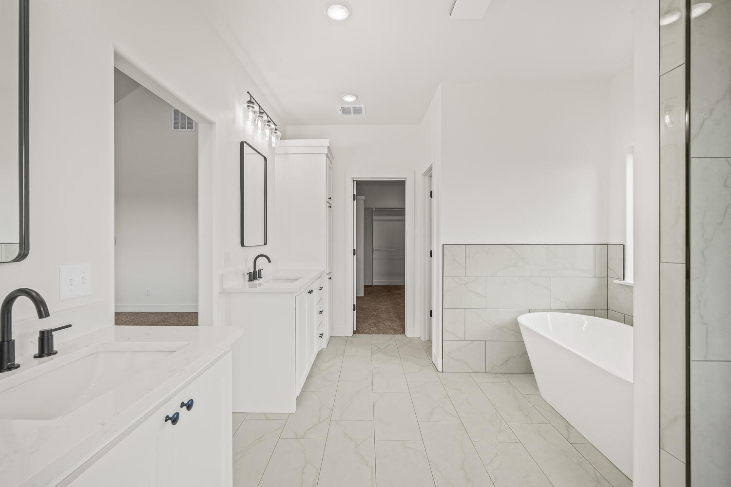 1214 W Hardin