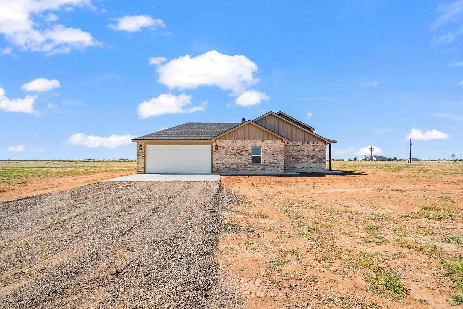 7222 E Woodrow Road, Slaton