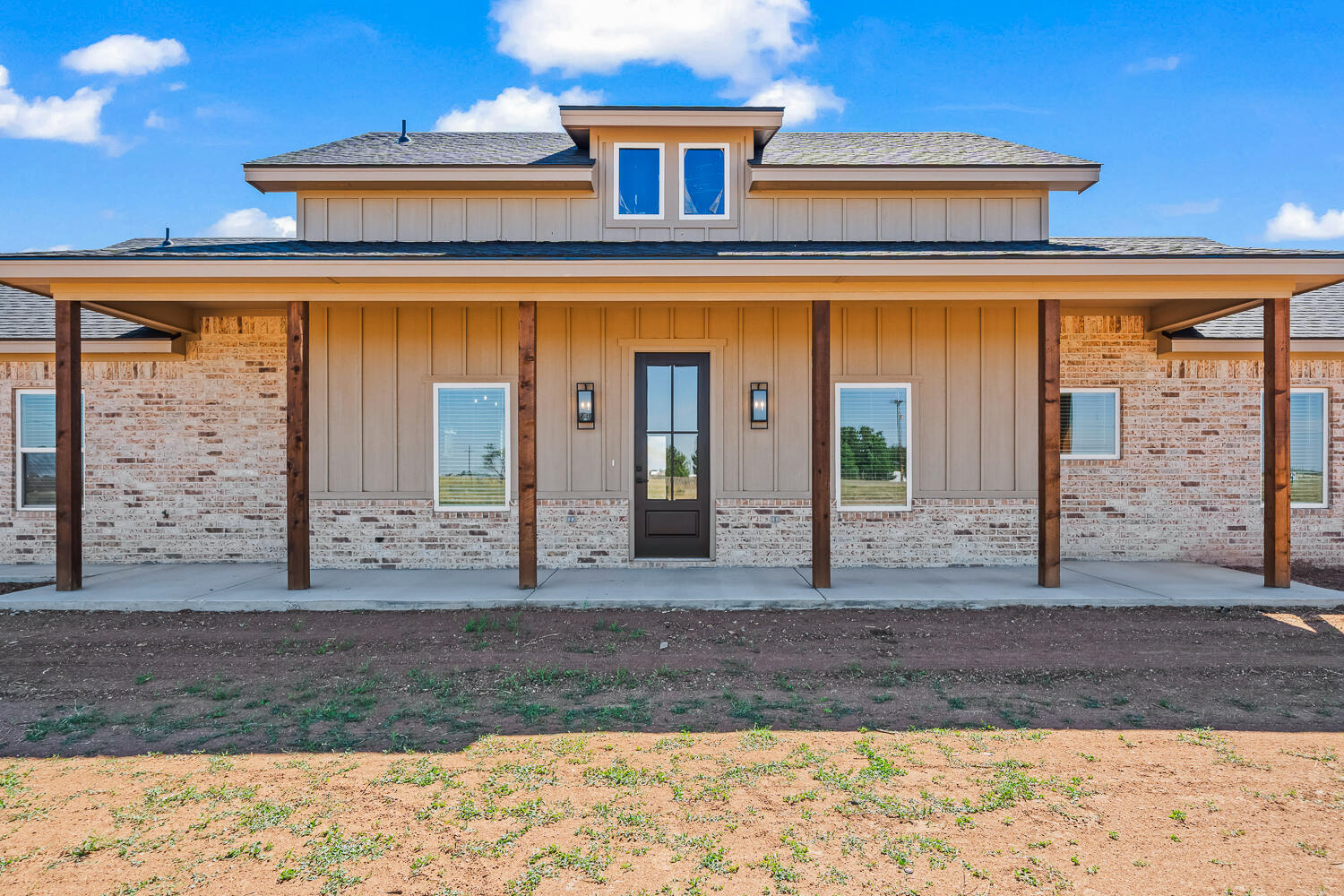 7222 E Woodrow Road, Slaton