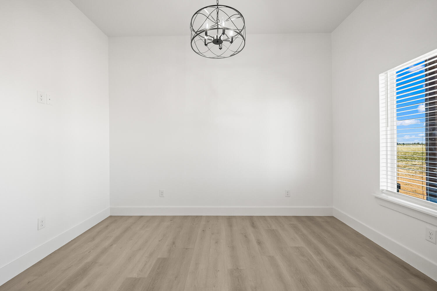 7222 E Woodrow Road, Slaton