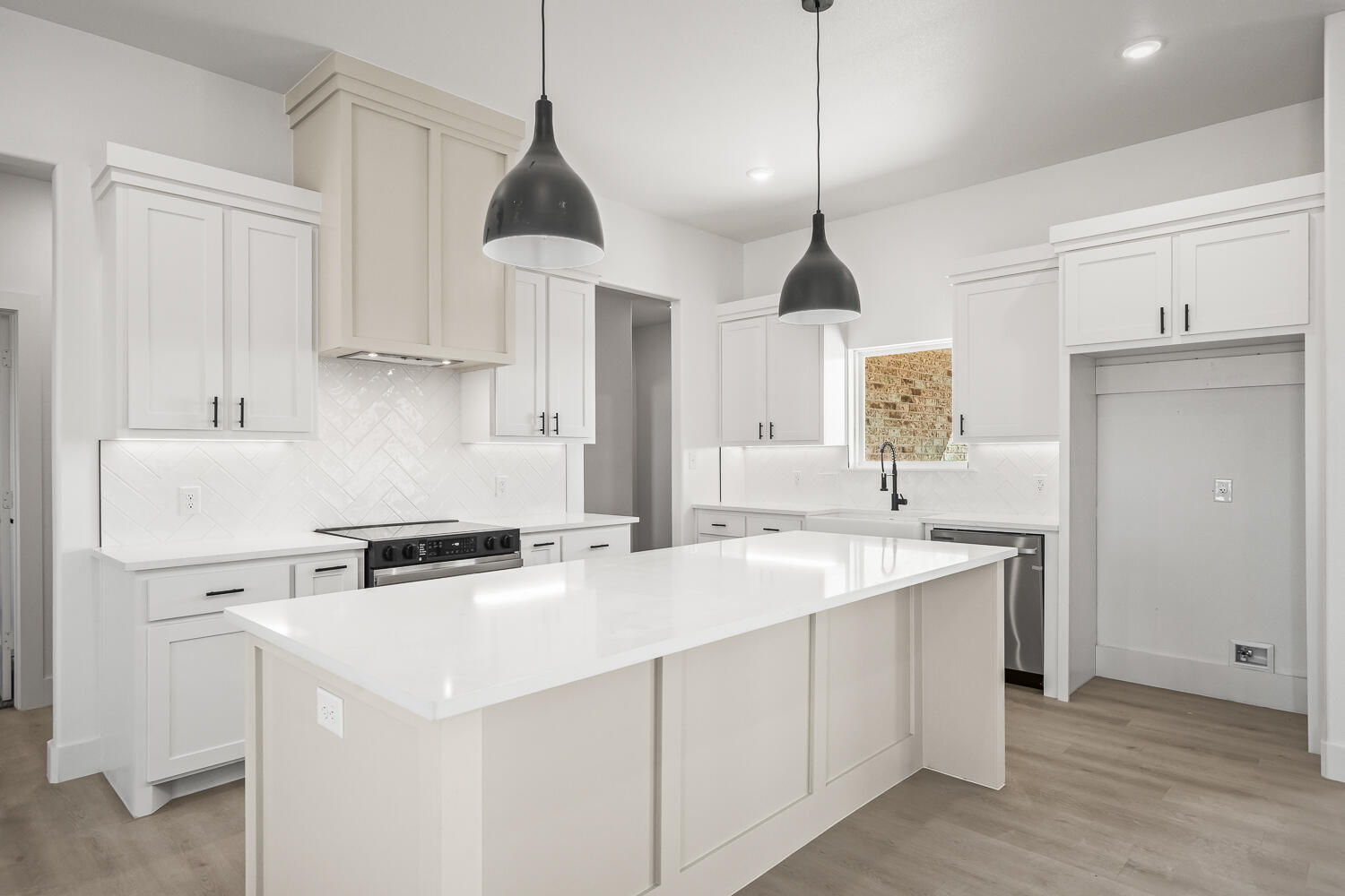 7222 E Woodrow Road, Slaton