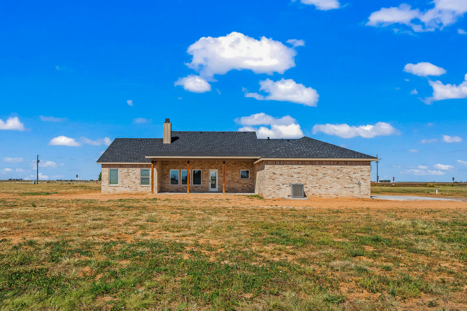 7222 E Woodrow Road, Slaton