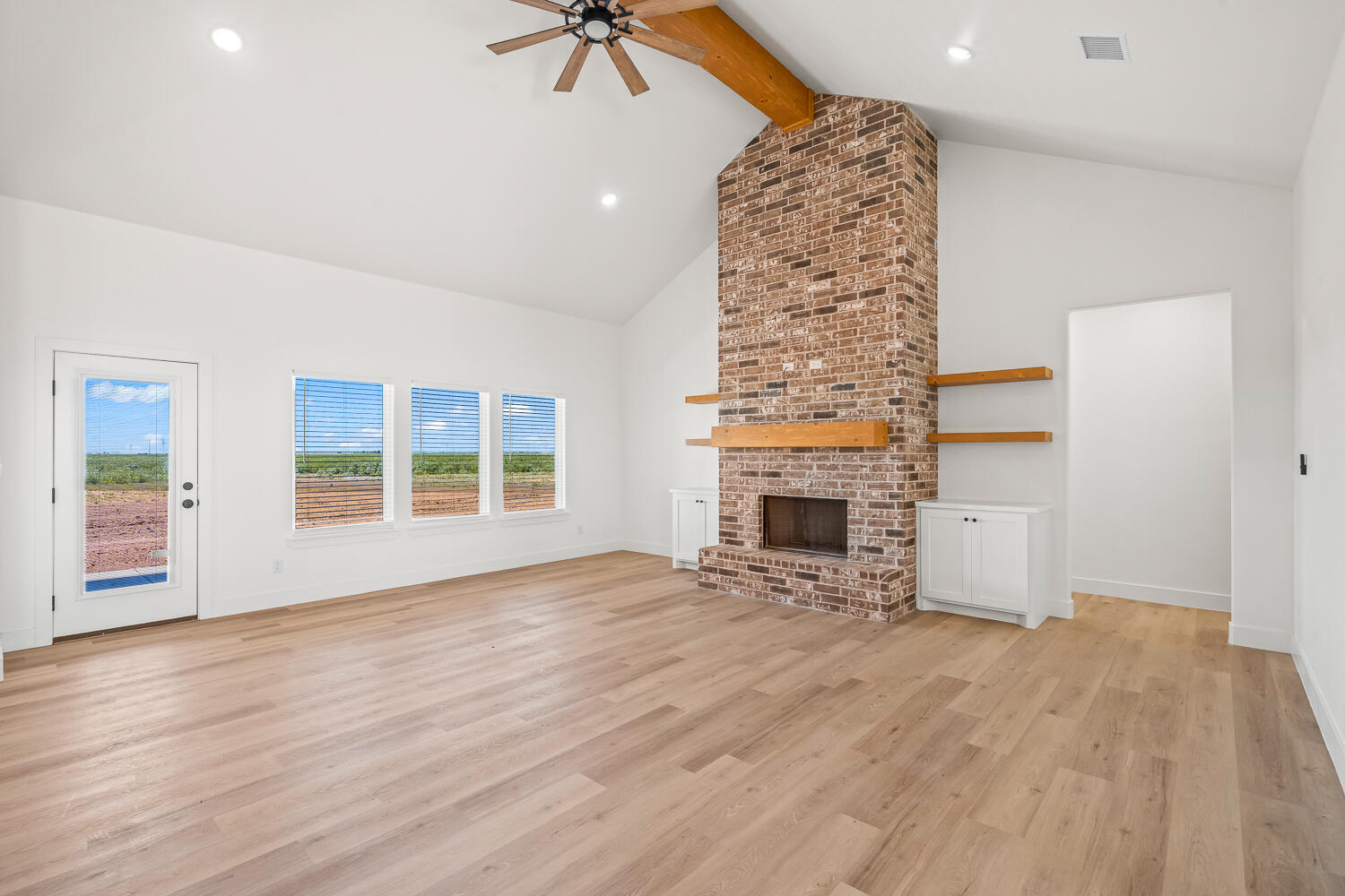 10611 N Farm To Market Rd 1729