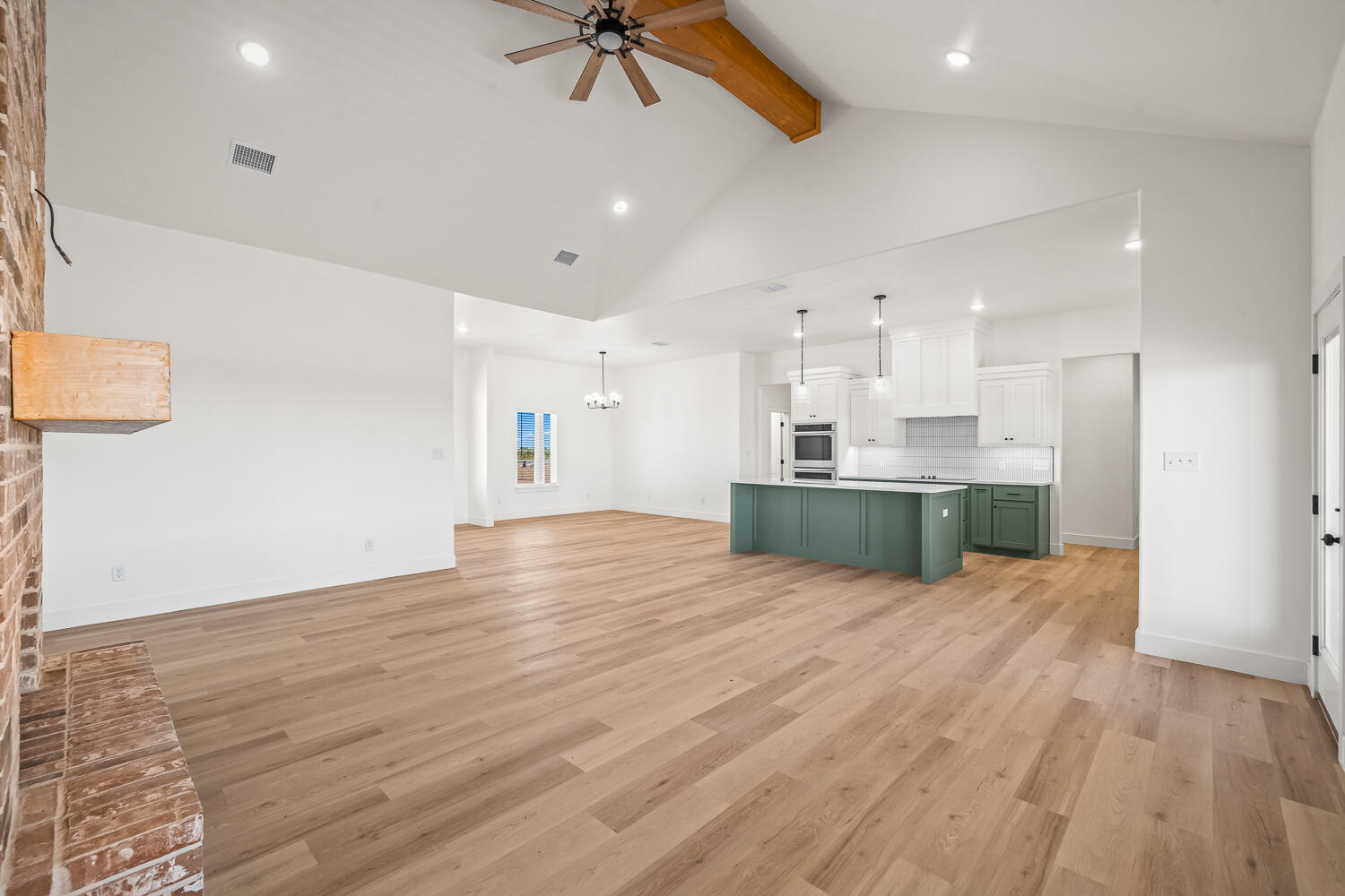 10611 N Farm To Market Rd 1729