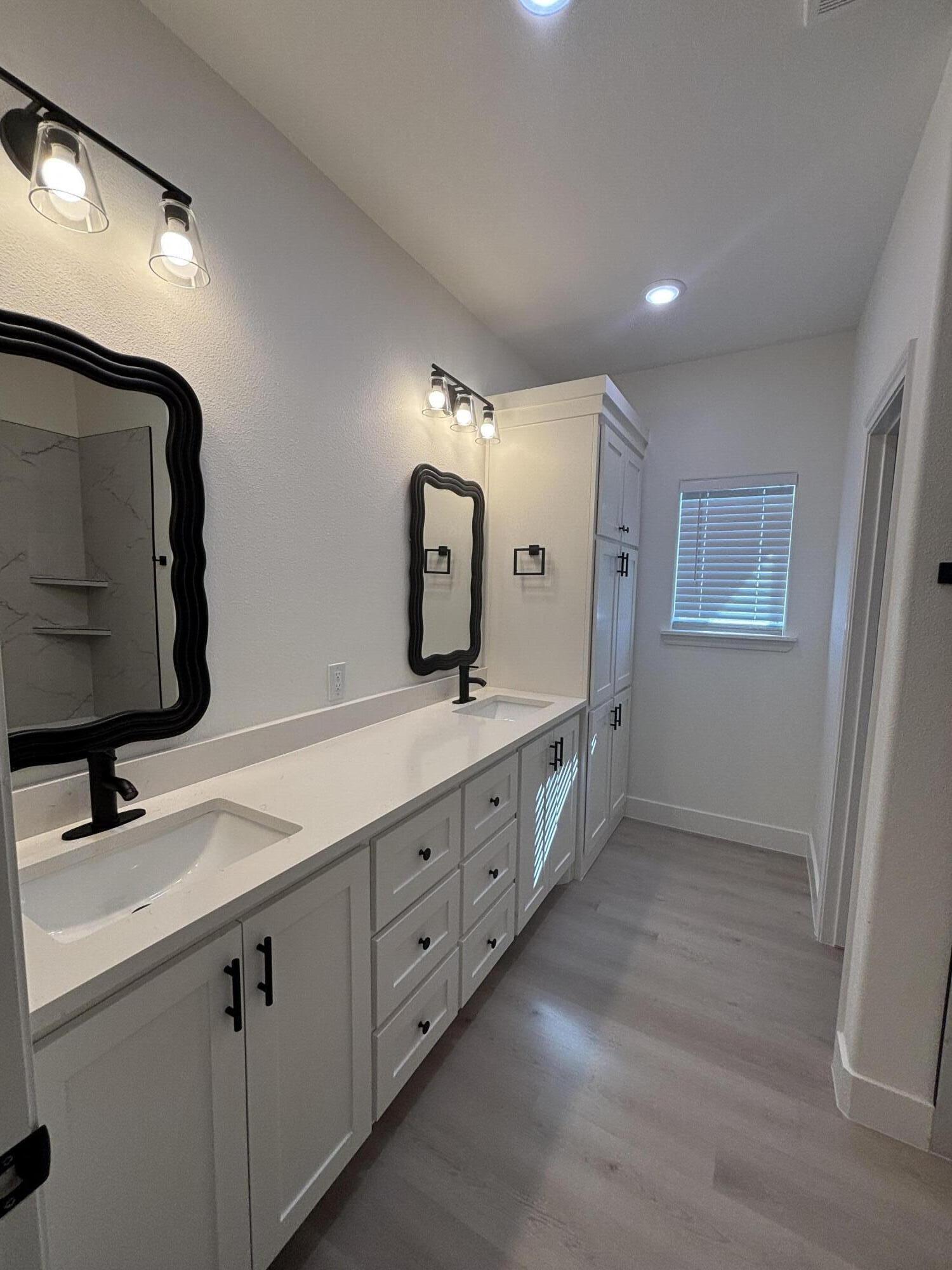 1713 County Road 5500