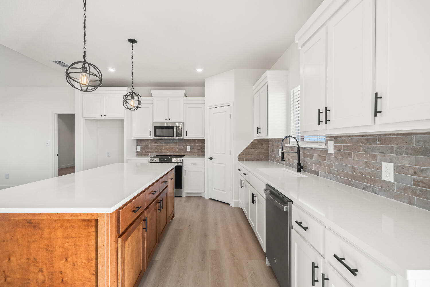 1713 County Road 5500