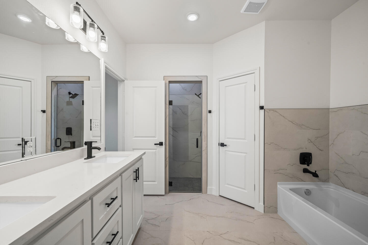 1713 County Road 5500