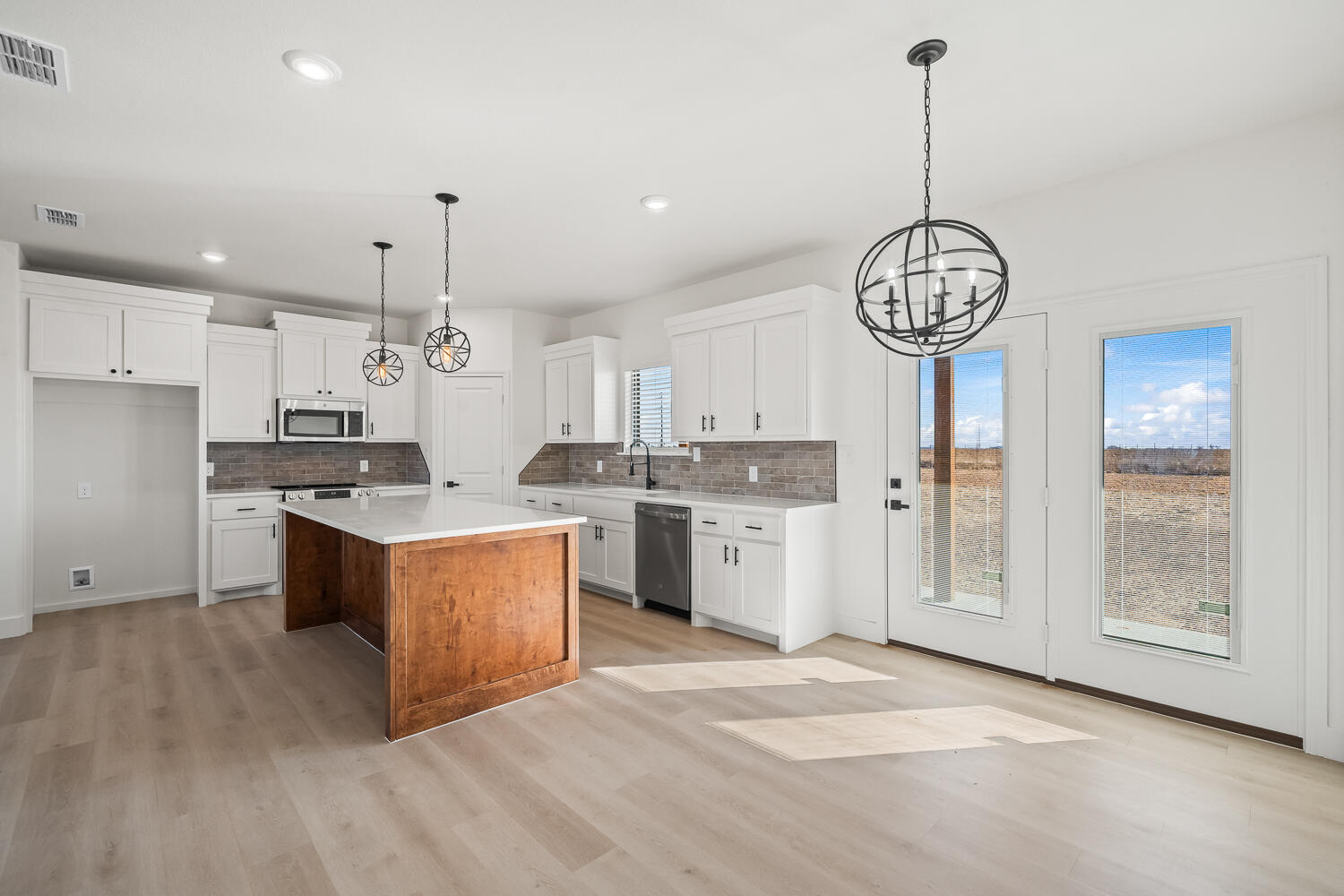 1713 County Road 5500