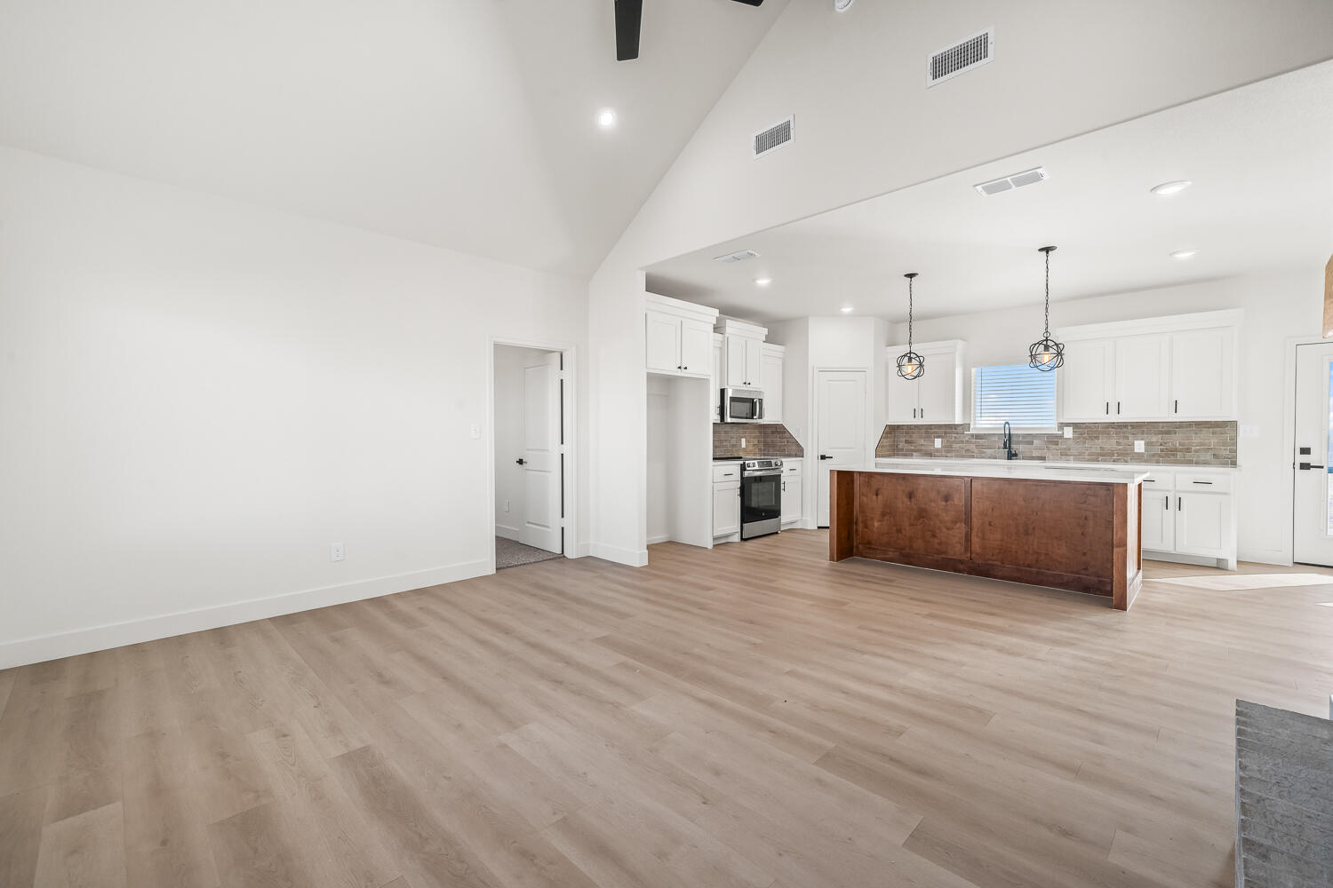 1713 County Road 5500