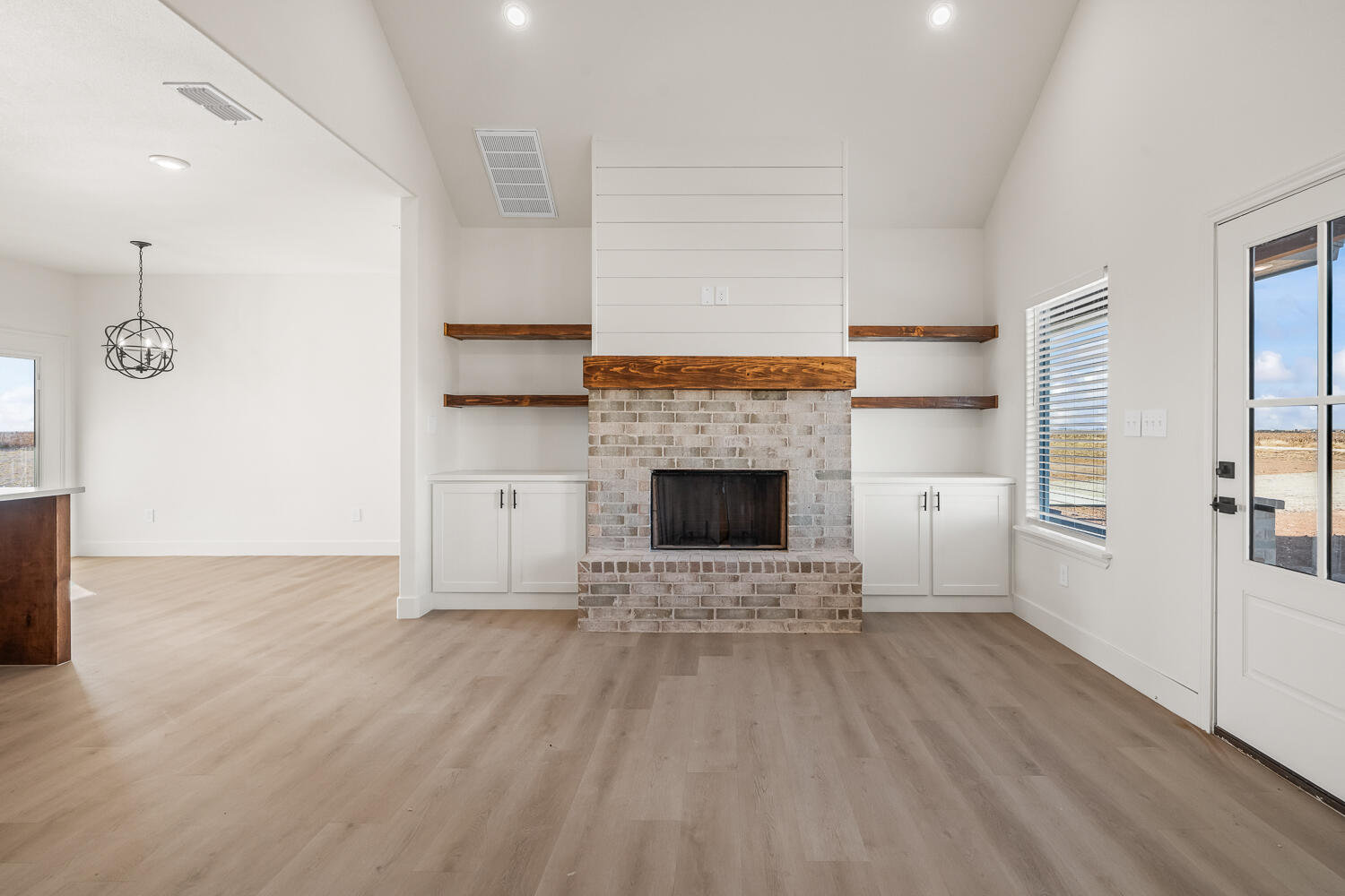 1713 County Road 5500