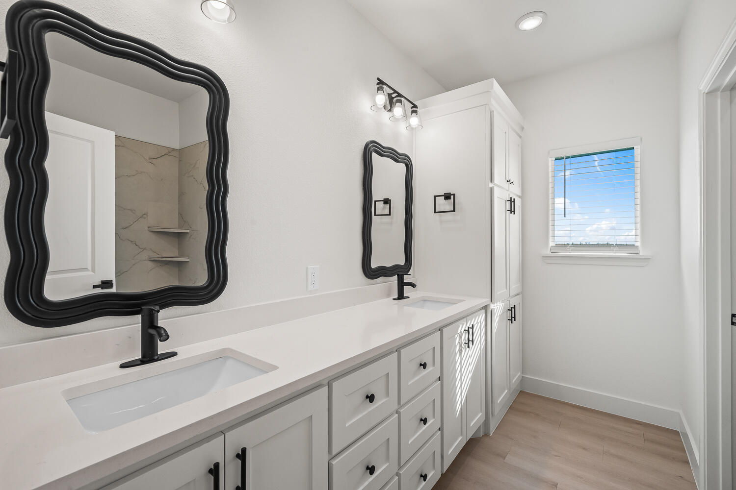 1713 County Road 5500