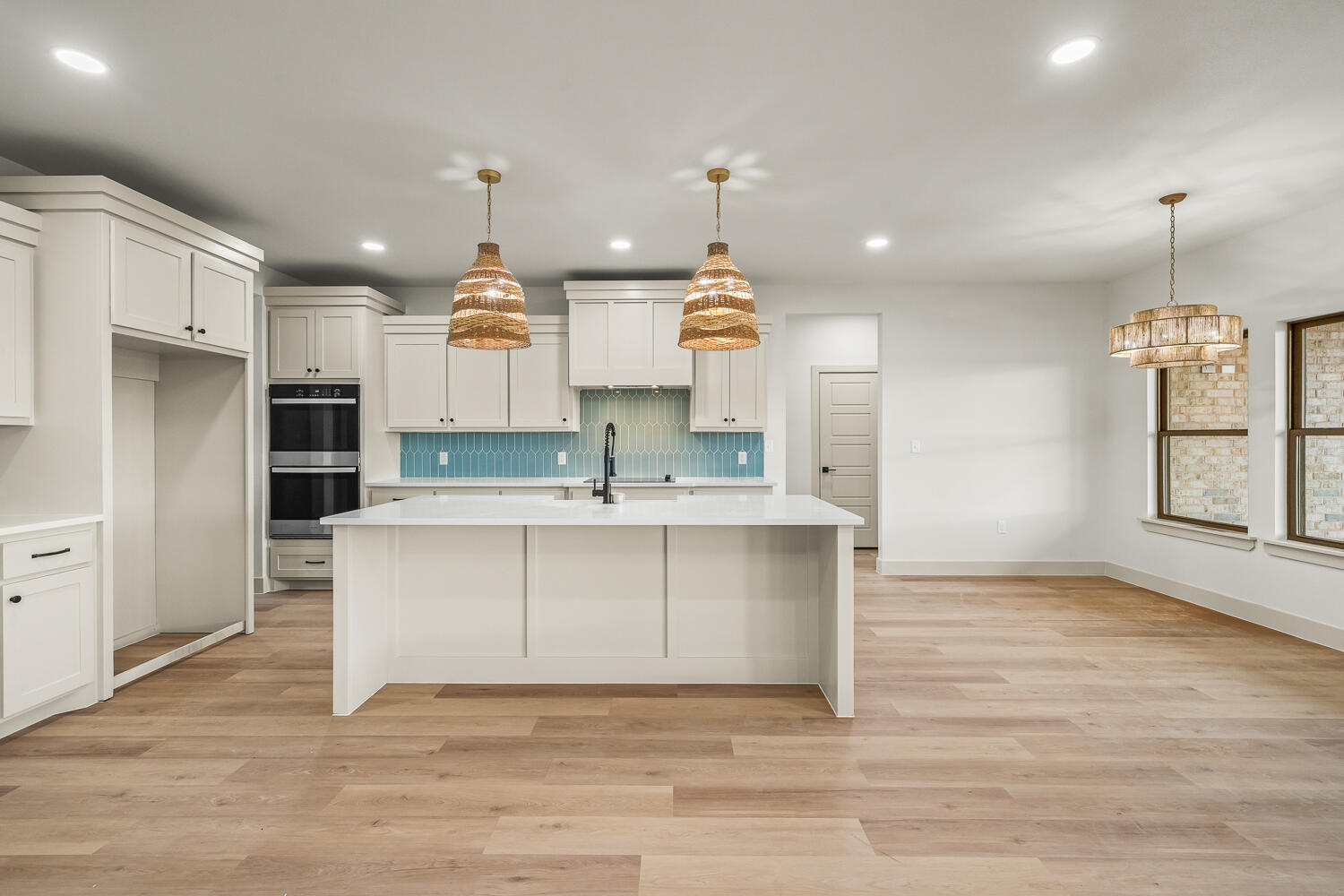 5603 County Road 6100