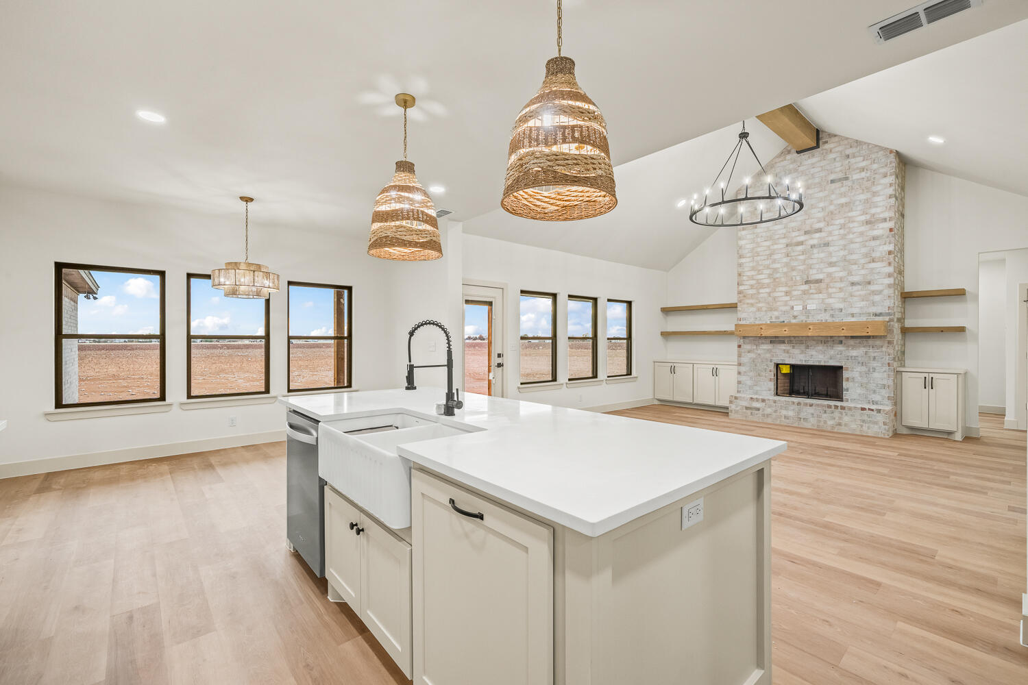 5603 County Road 6100