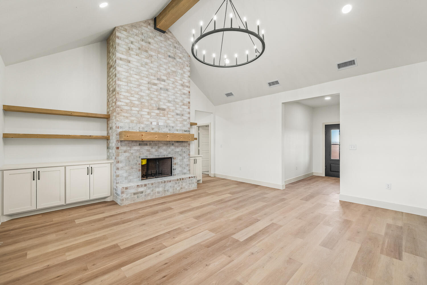 5603 County Road 6100