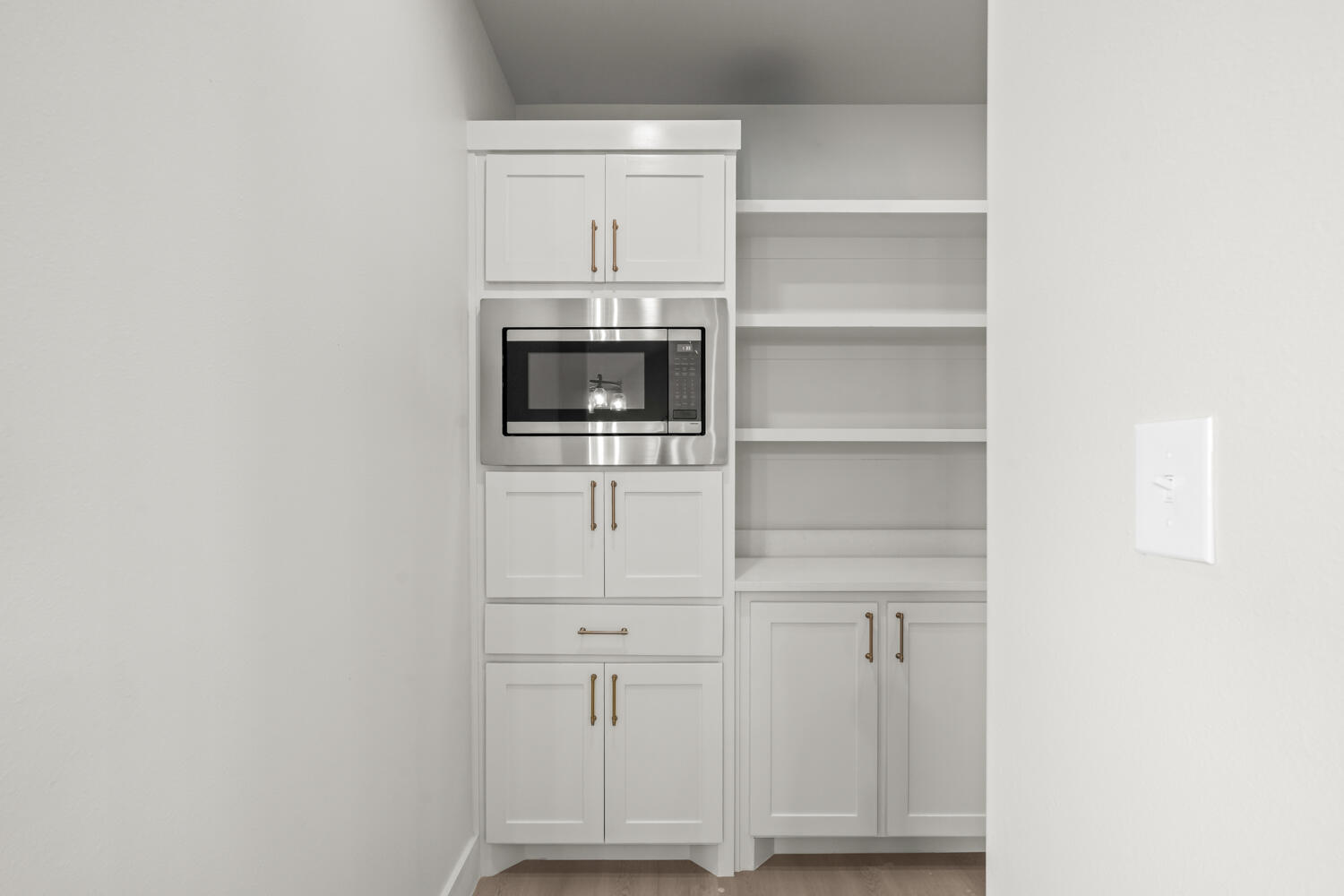 9425 County Road 5300