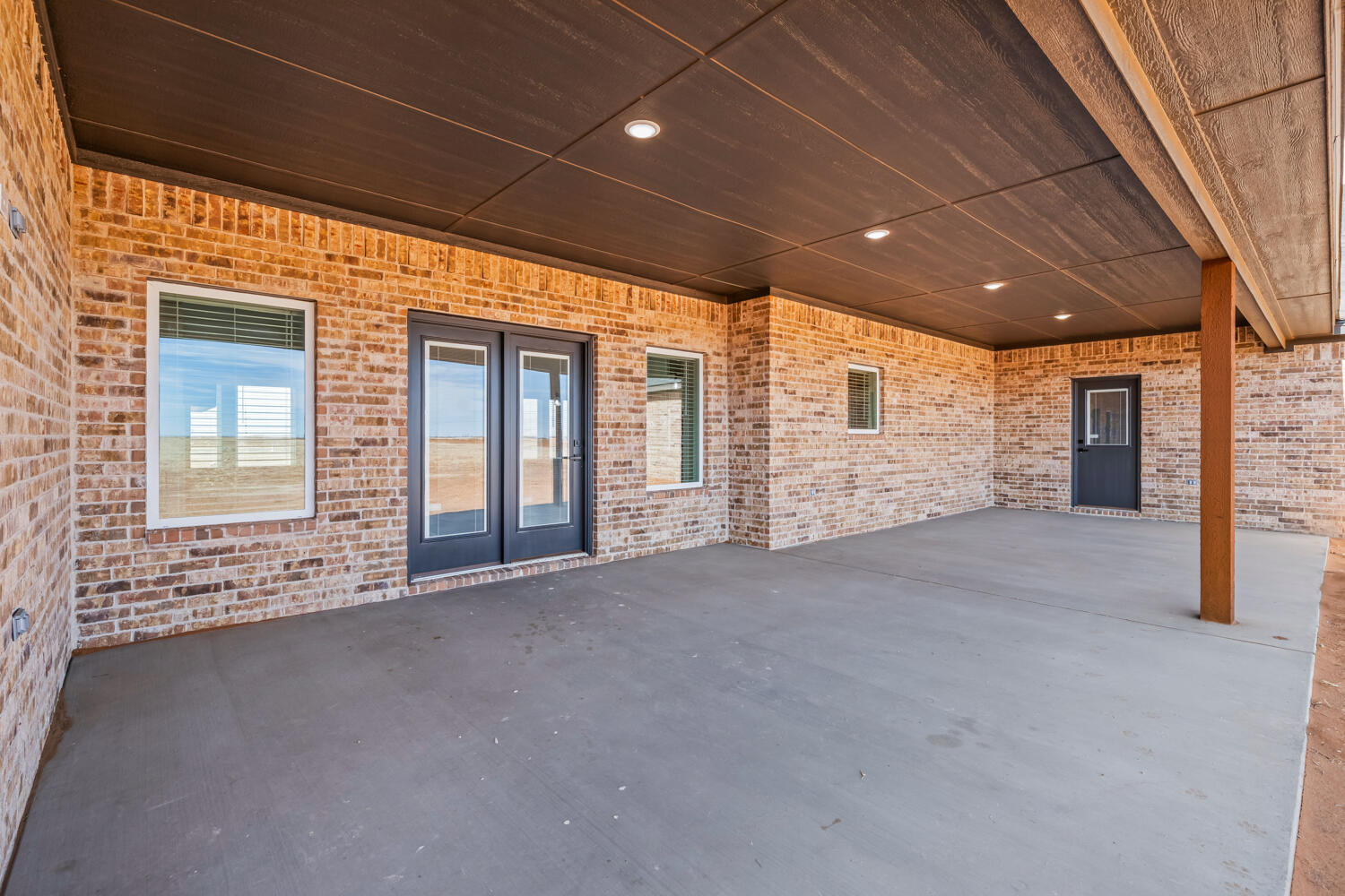 9425 County Road 5300