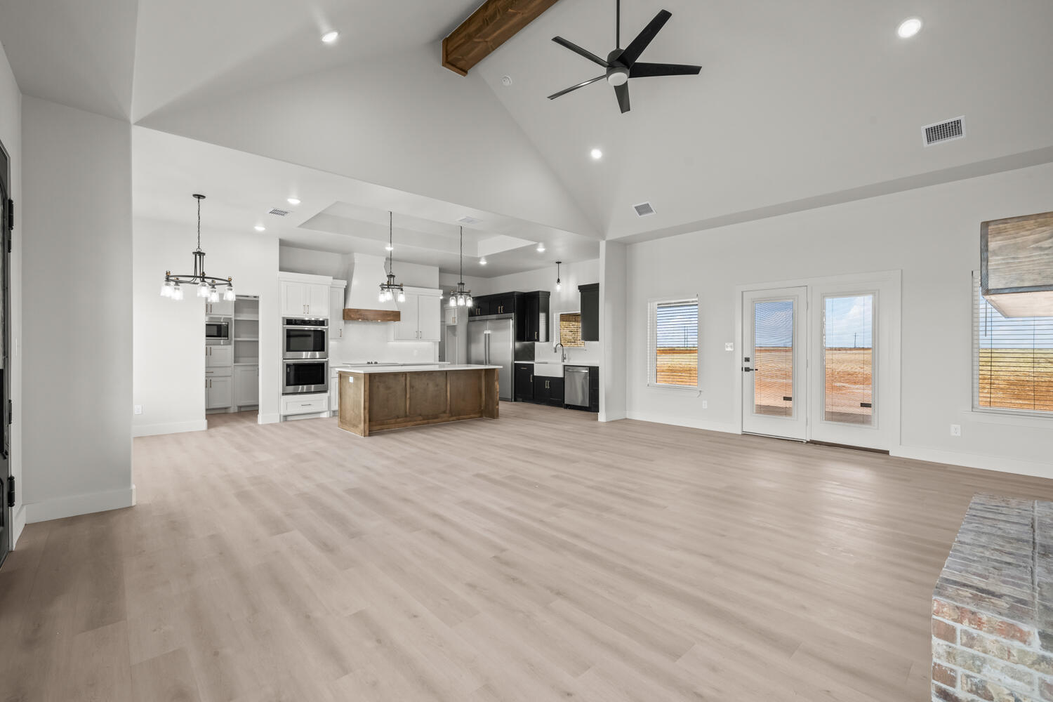 9425 County Road 5300