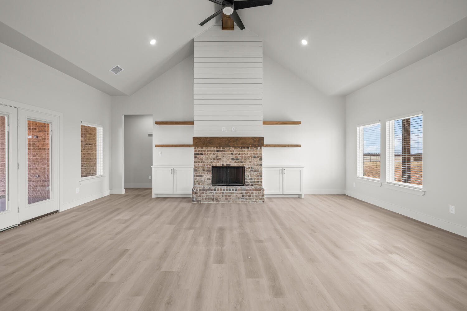 9425 County Road 5300