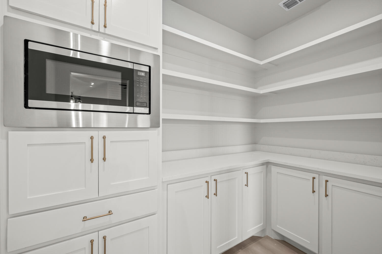 9425 County Road 5300