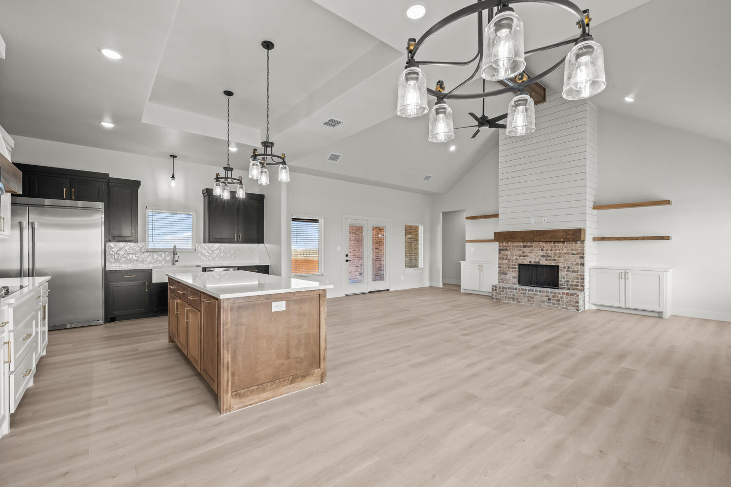 9425 County Road 5300