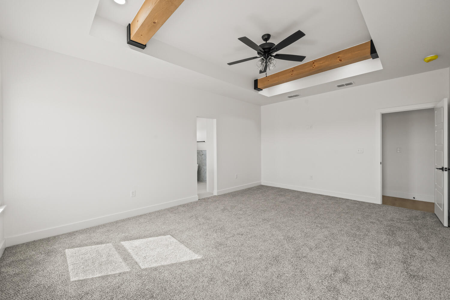 5601 County Road 6100