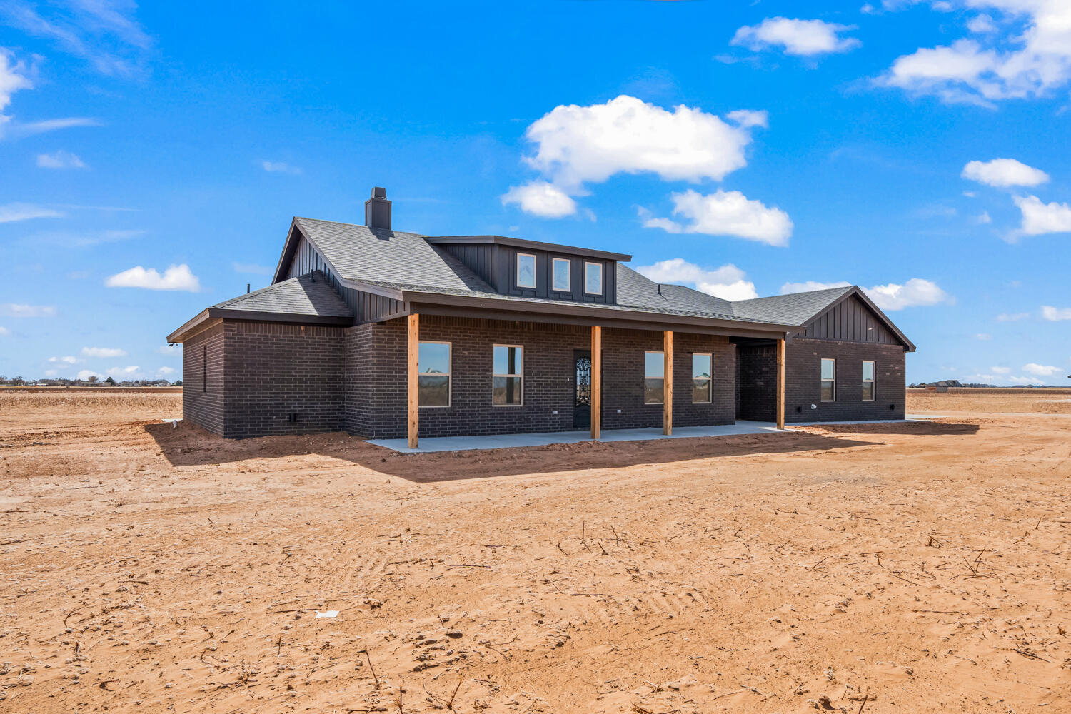 5601 County Road 6100