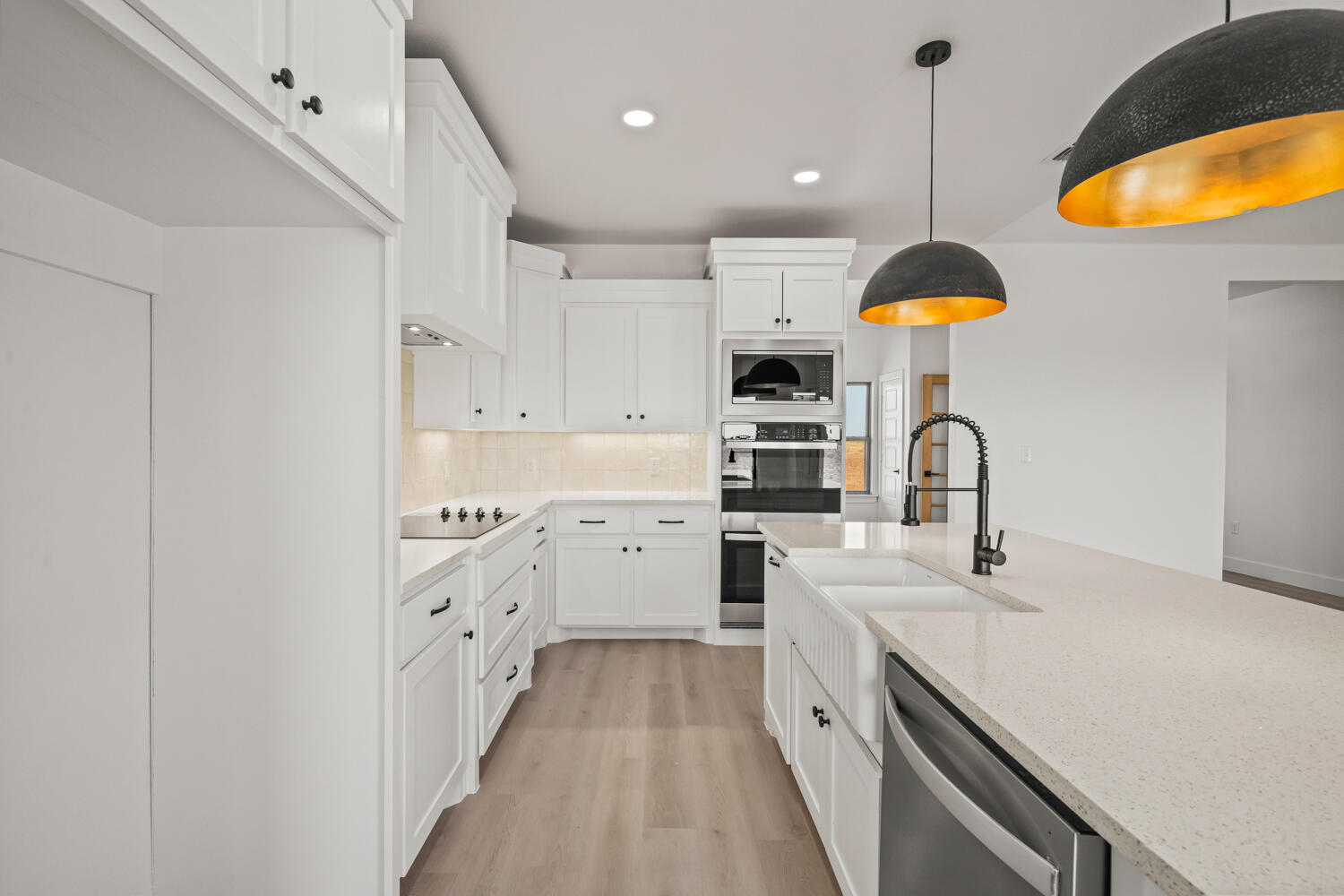 5601 County Road 6100