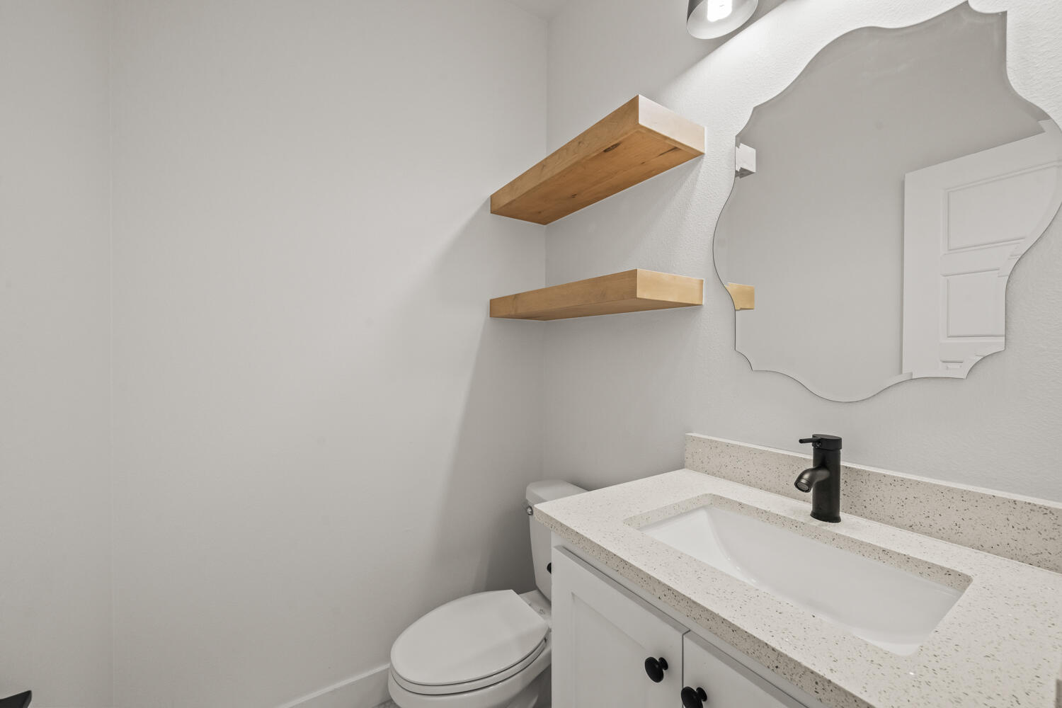 5601 County Road 6100