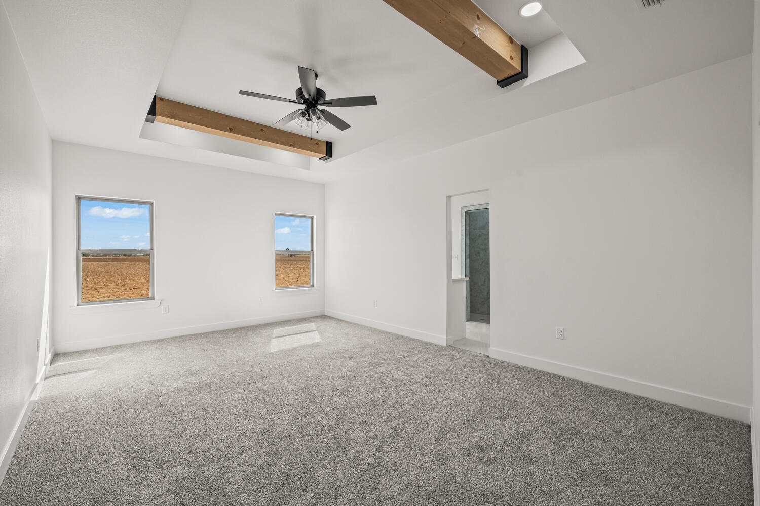 5601 County Road 6100