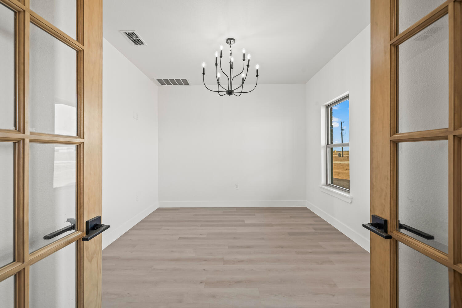 5601 County Road 6100