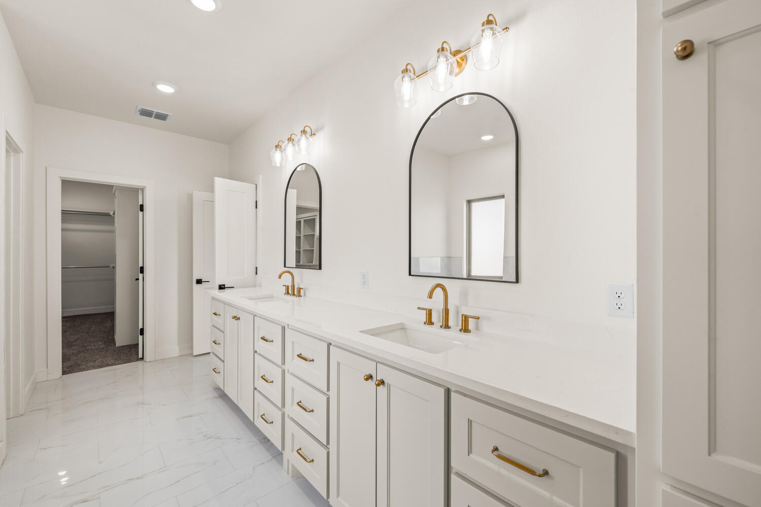 4123 County Road 7900