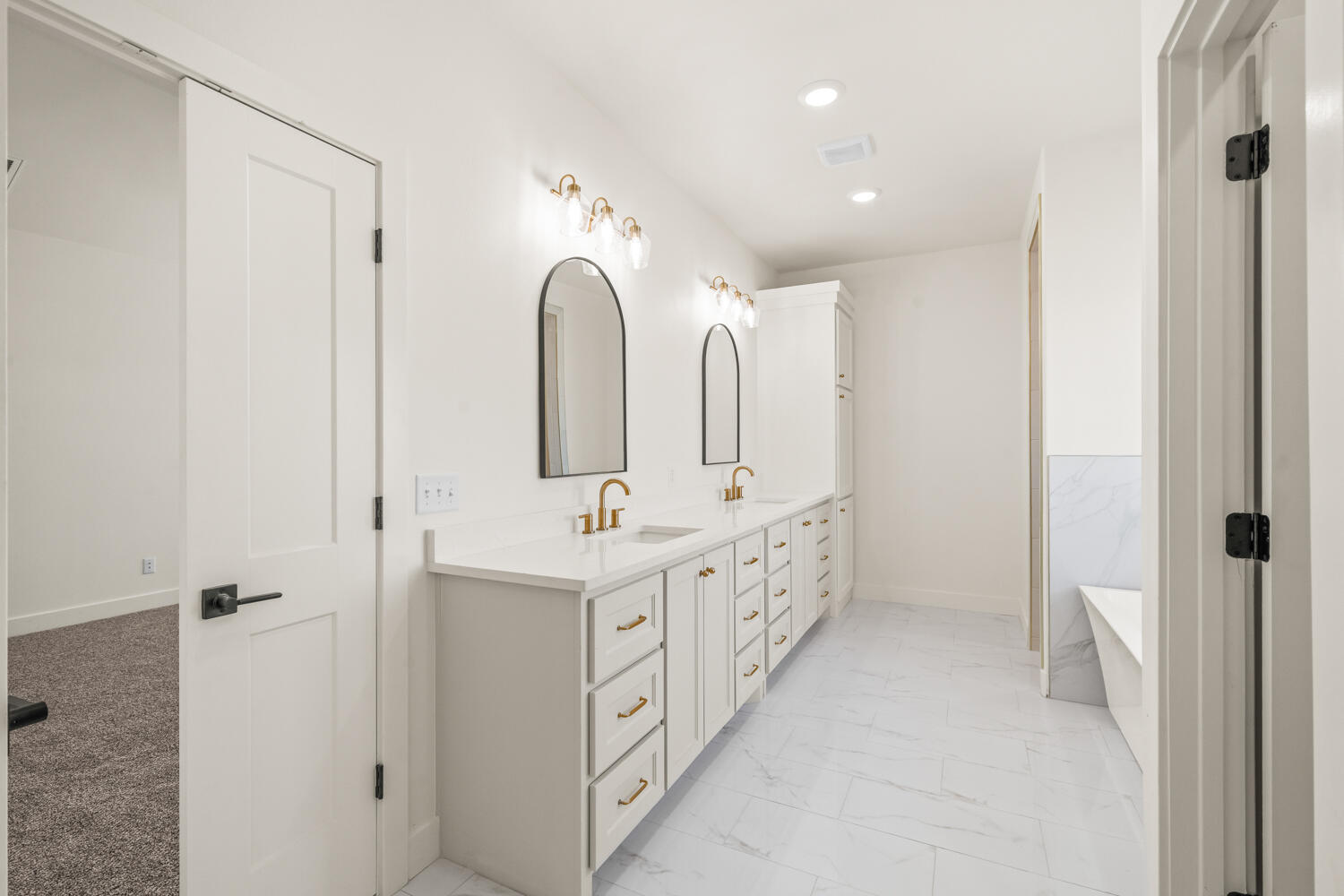 4123 County Road 7900