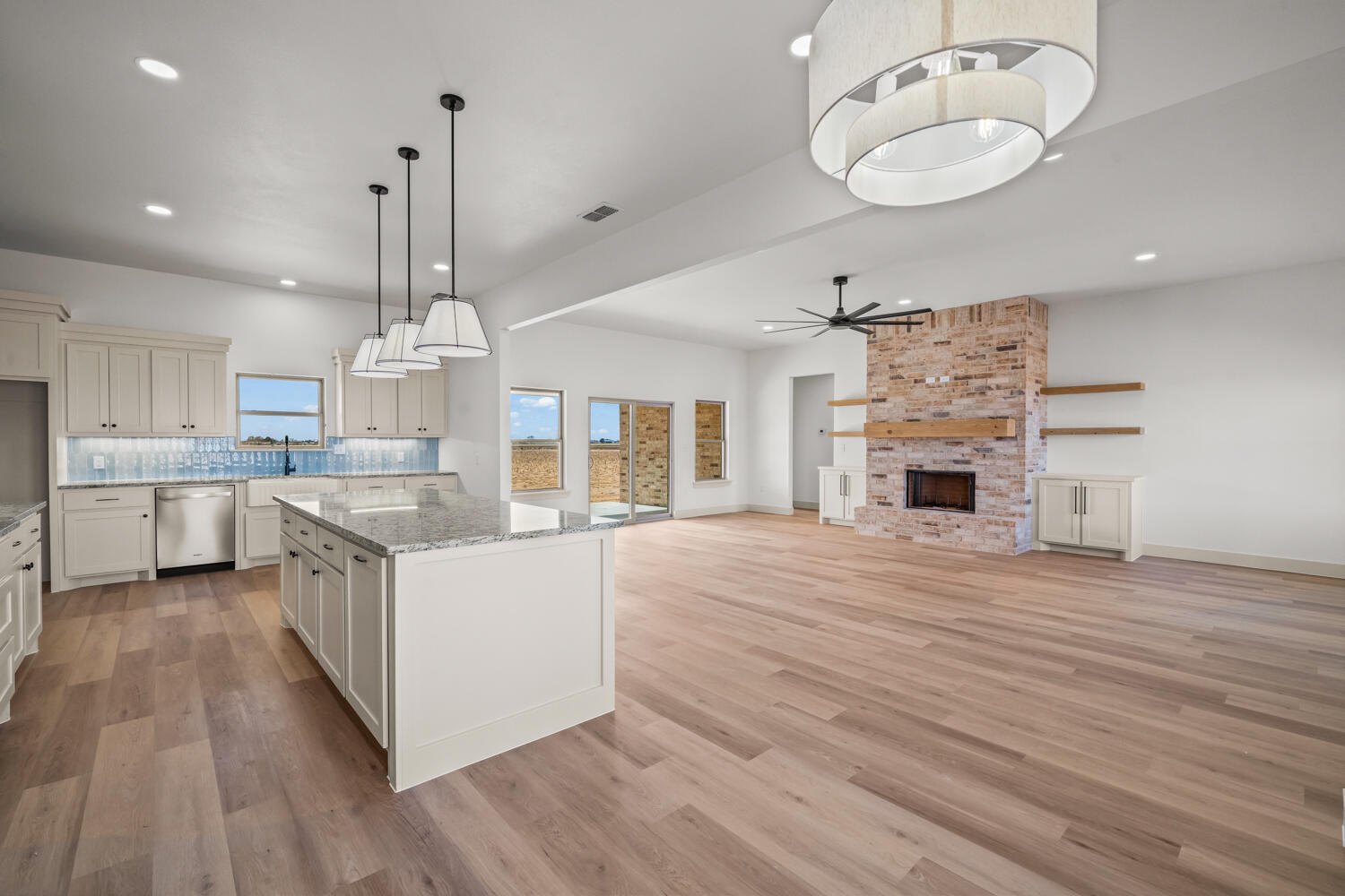 5513 County Road 6100