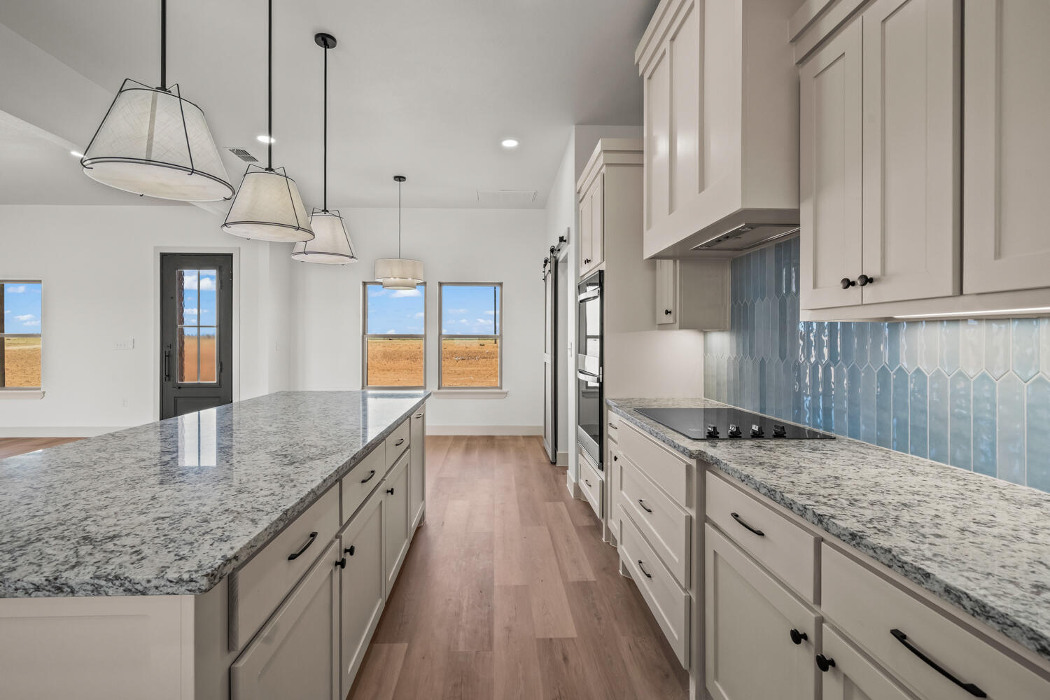 5513 County Road 6100