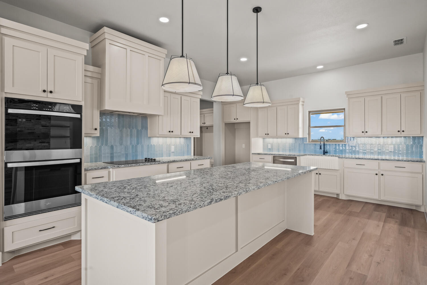 5513 County Road 6100