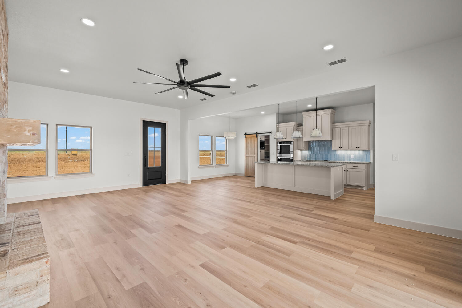 5513 County Road 6100